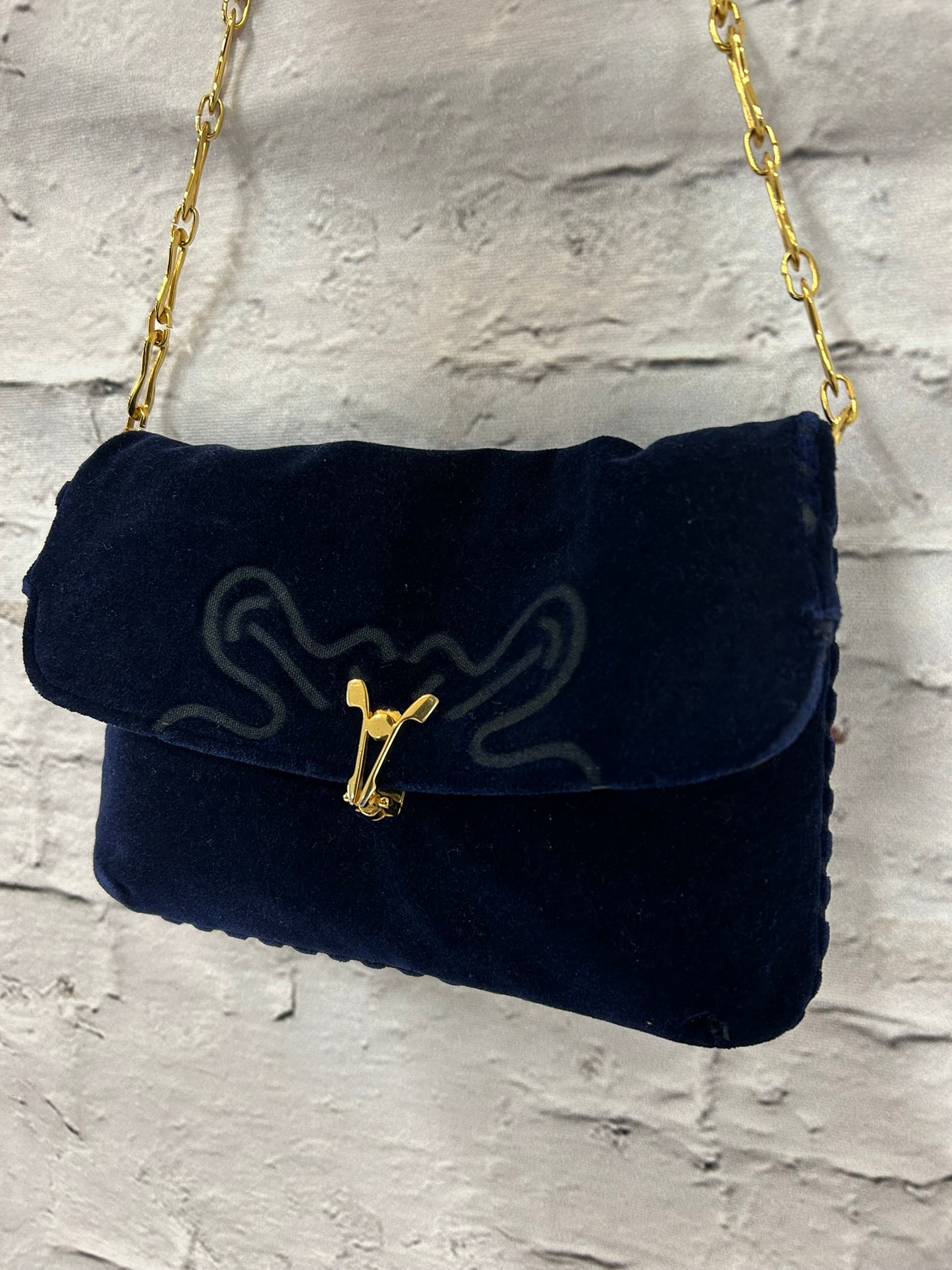 1970s Midnight Blue Velvet Shoulder / Clutch Bag with Gold Chain