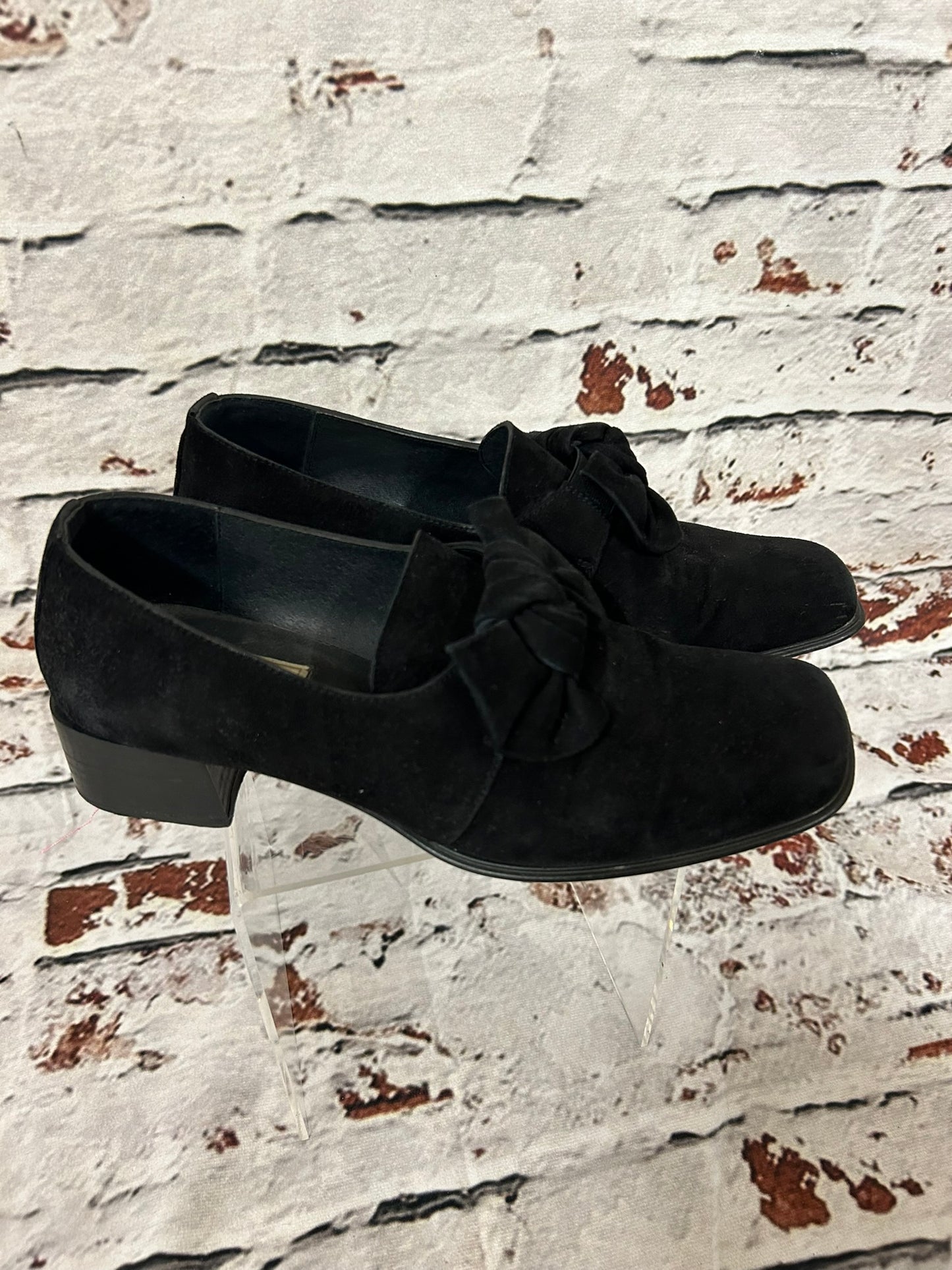 1960s Style Black Suede Bow Shoes Size 5