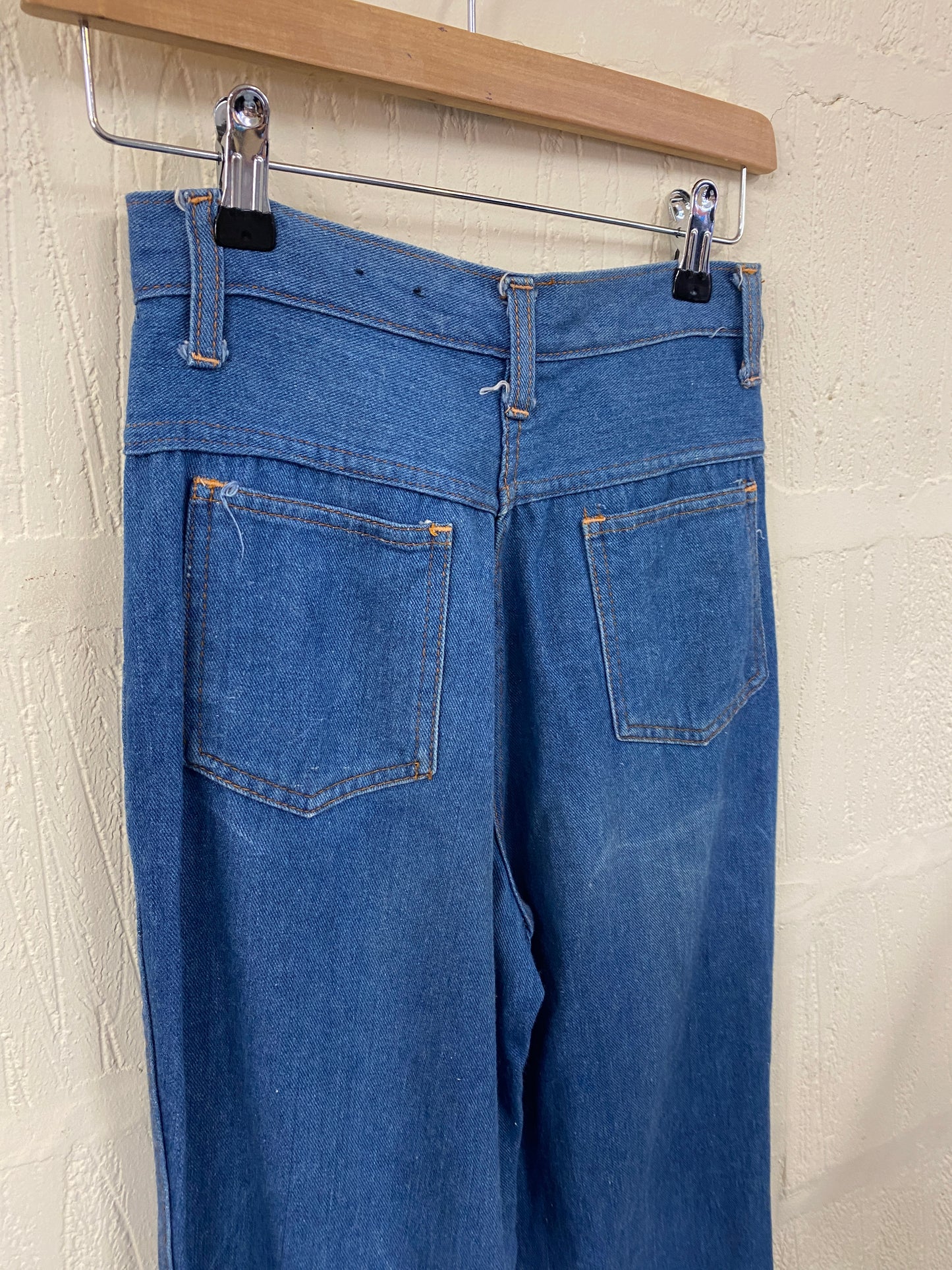 Vintage Straight Leg High Waist Denim Jeans Size 4 W 24" L 32"
