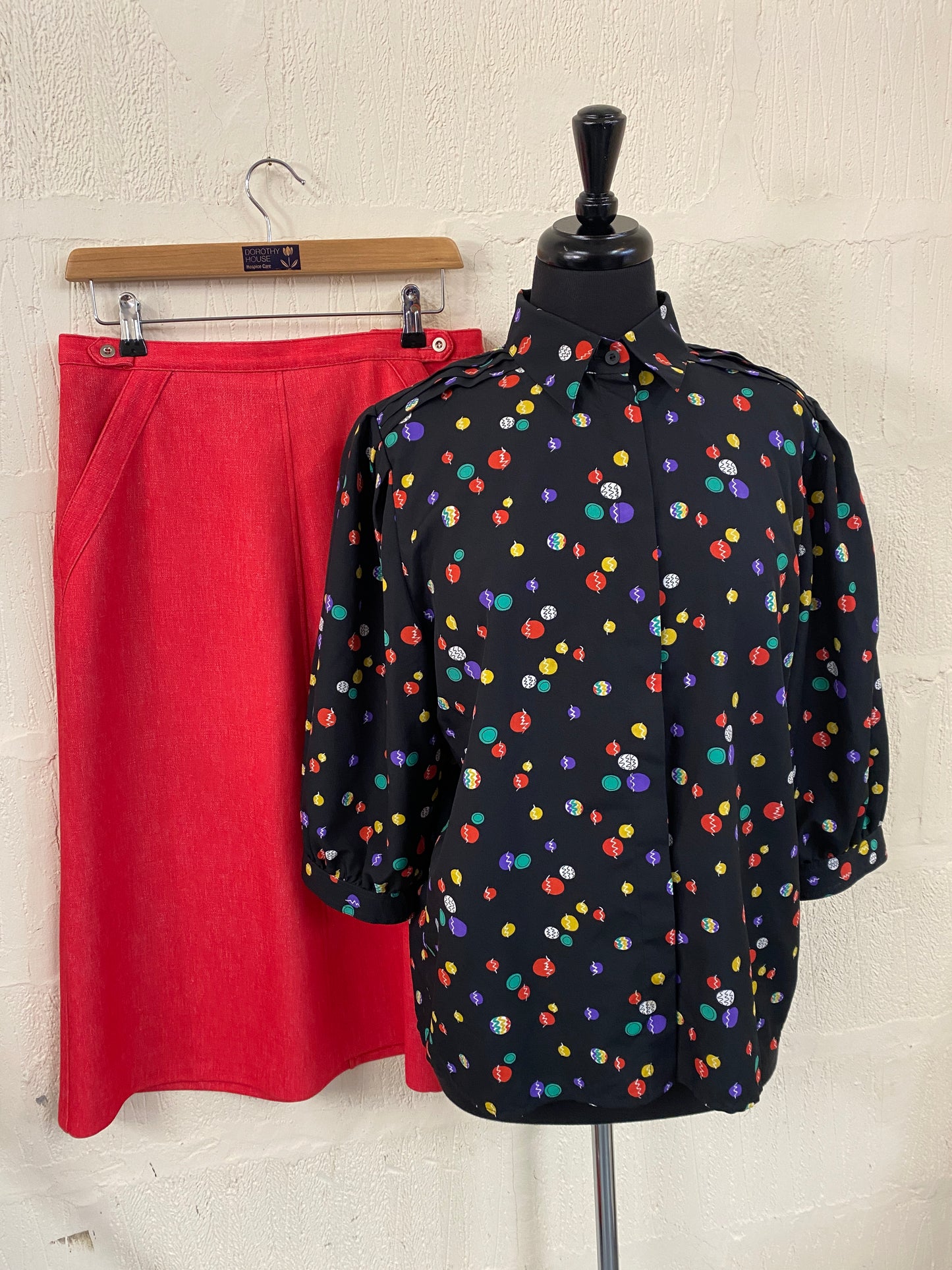 Vintage Black Blouse with Bauble Pattern. 3/4 Length Sleeve. Size 12