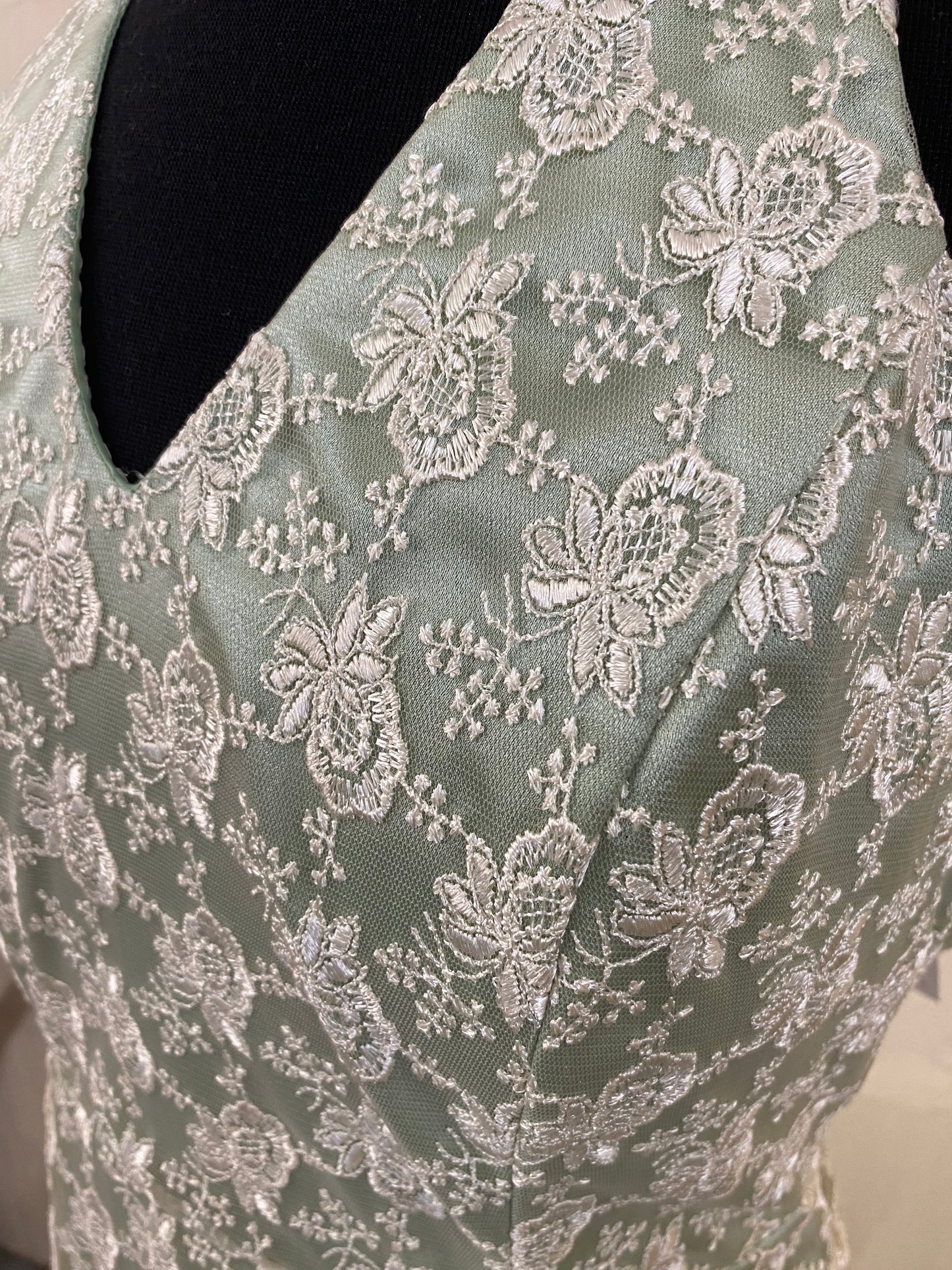 Vintage 1960s Hand Made White Lace on Green Halterneck Maxi Dress Size 8