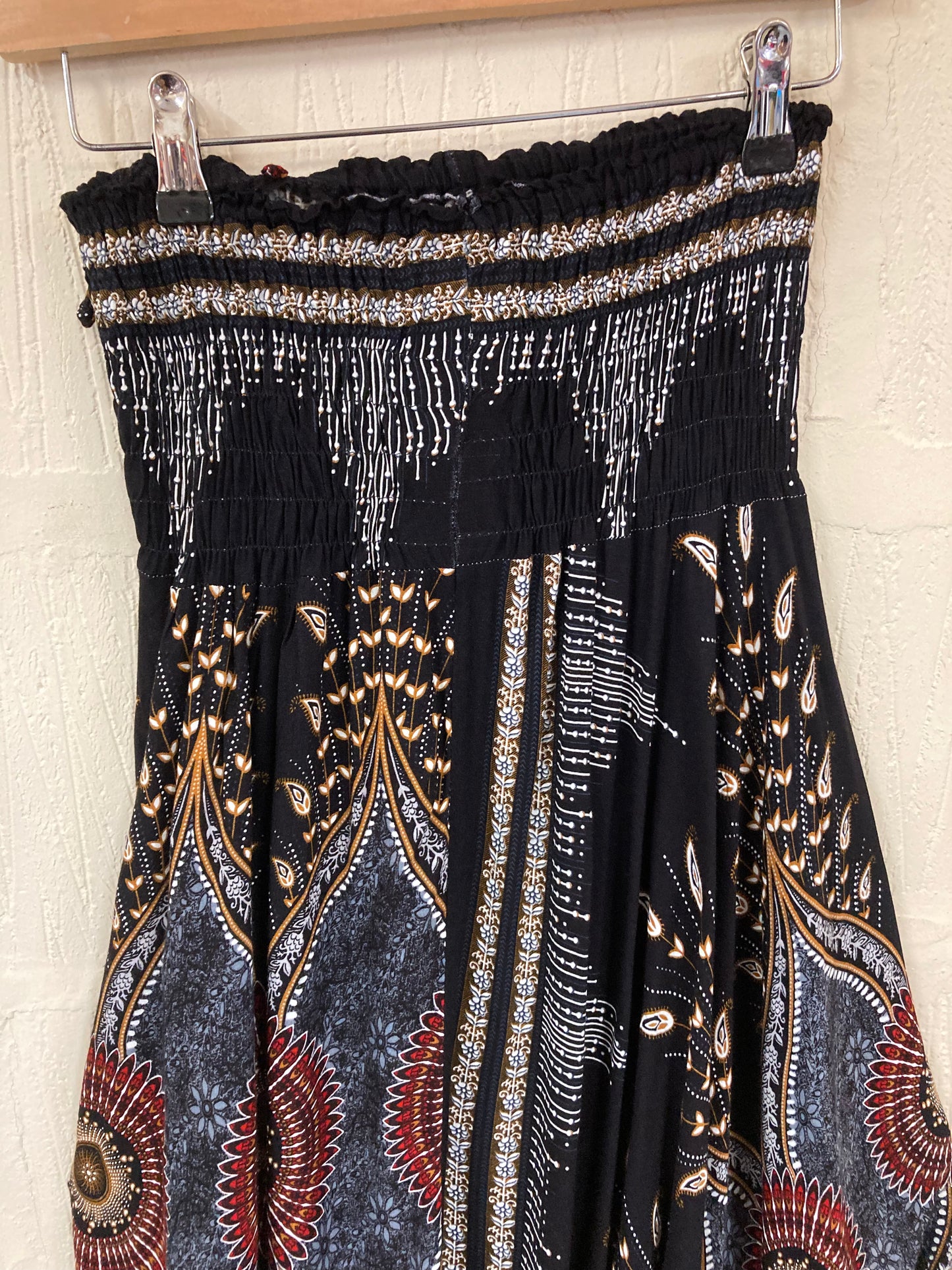 00s Black with White, Red and Gold Pattern Harem Pants Size 10