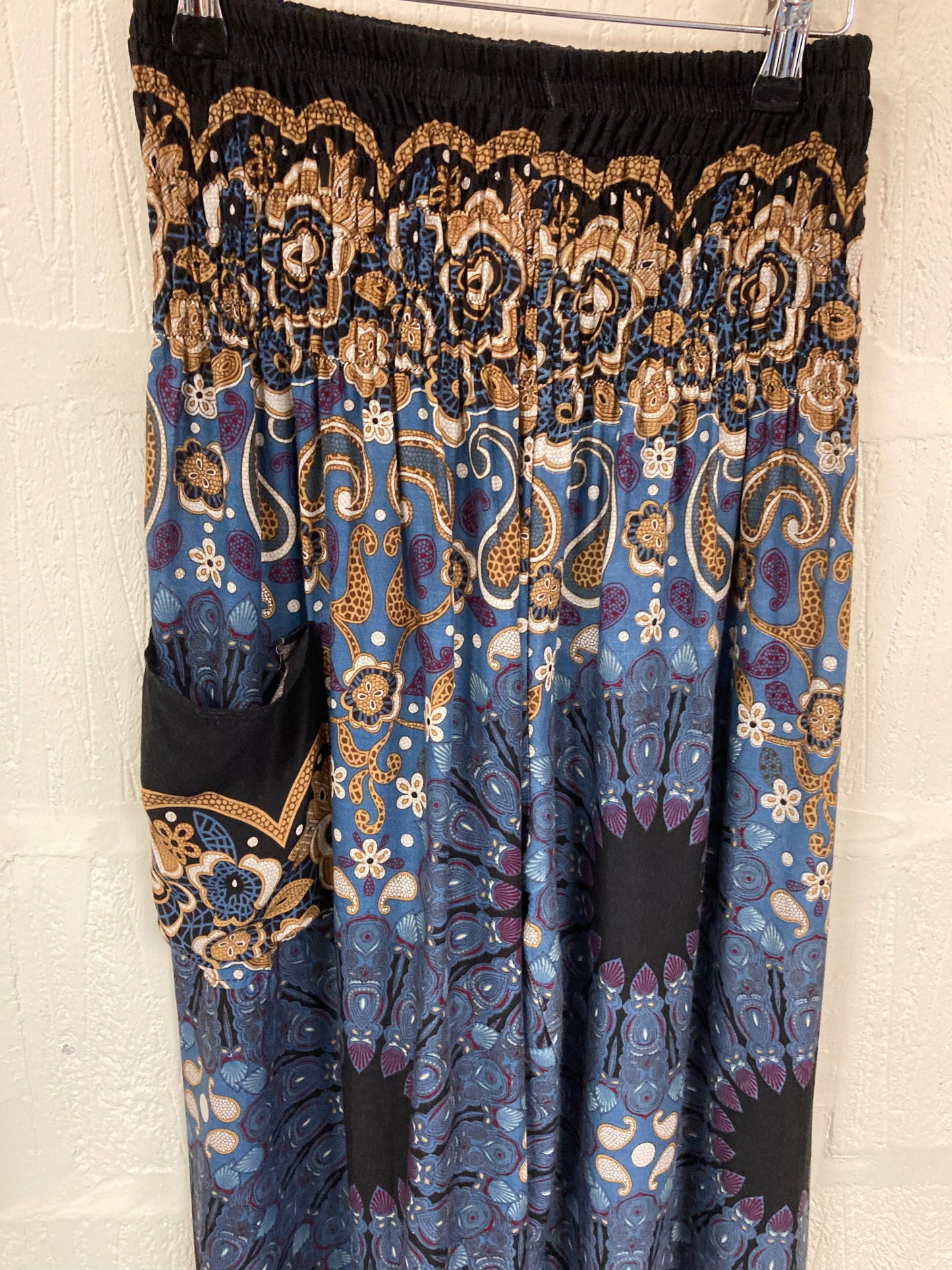 00s Navy, Gold and Cream Pattern Harem Pants with pocket  Size 6