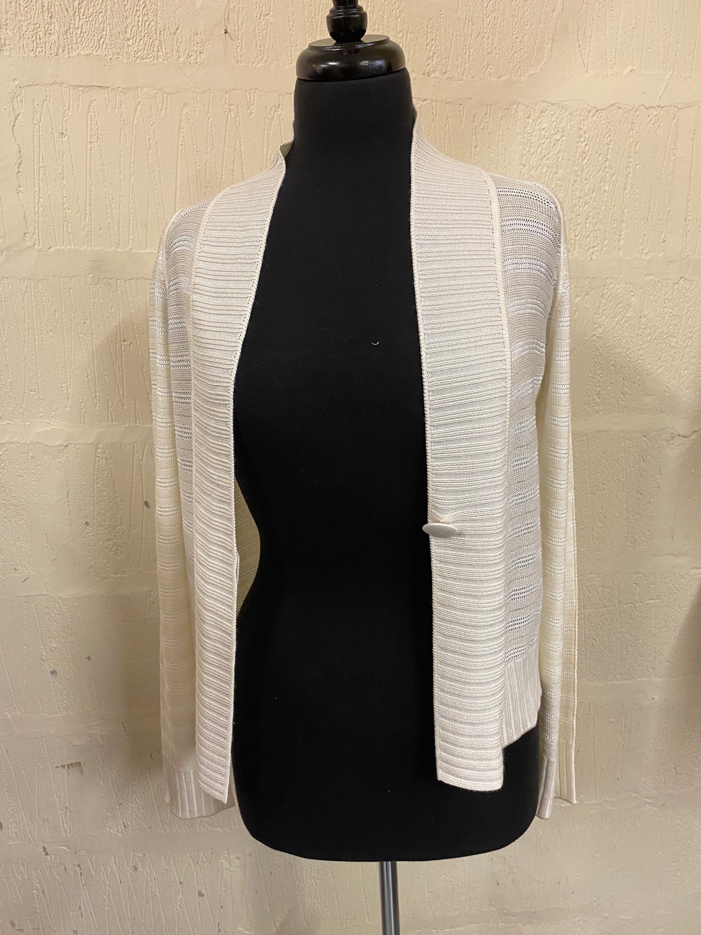 Minimal Fine Knit Giorgio Armani Cream Cardi Size 16