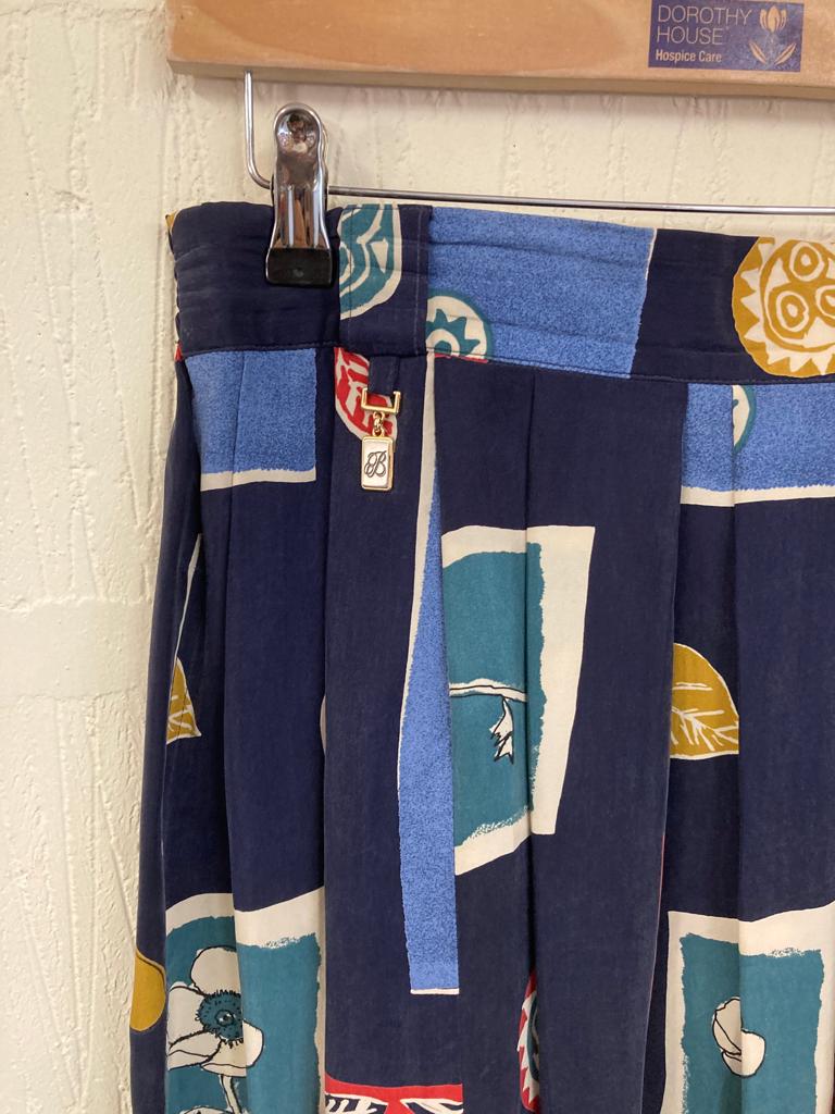 Vintage Navy with Geometric Pattern Skirt 12