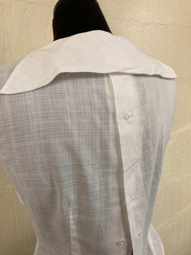 1950s Style White Sleeveless, Lace Boat Neck Collar Top Size 12-14
