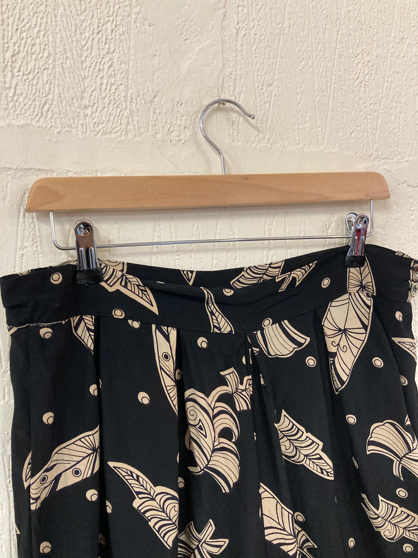 1990s Style Black with Taupe Leaf Pattern Wide Leg Trousers Size 16
