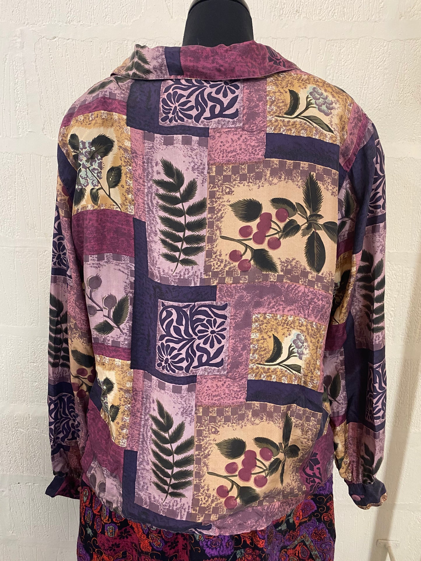 Vintage 100% Silk Fruit Print Blouse Size 18