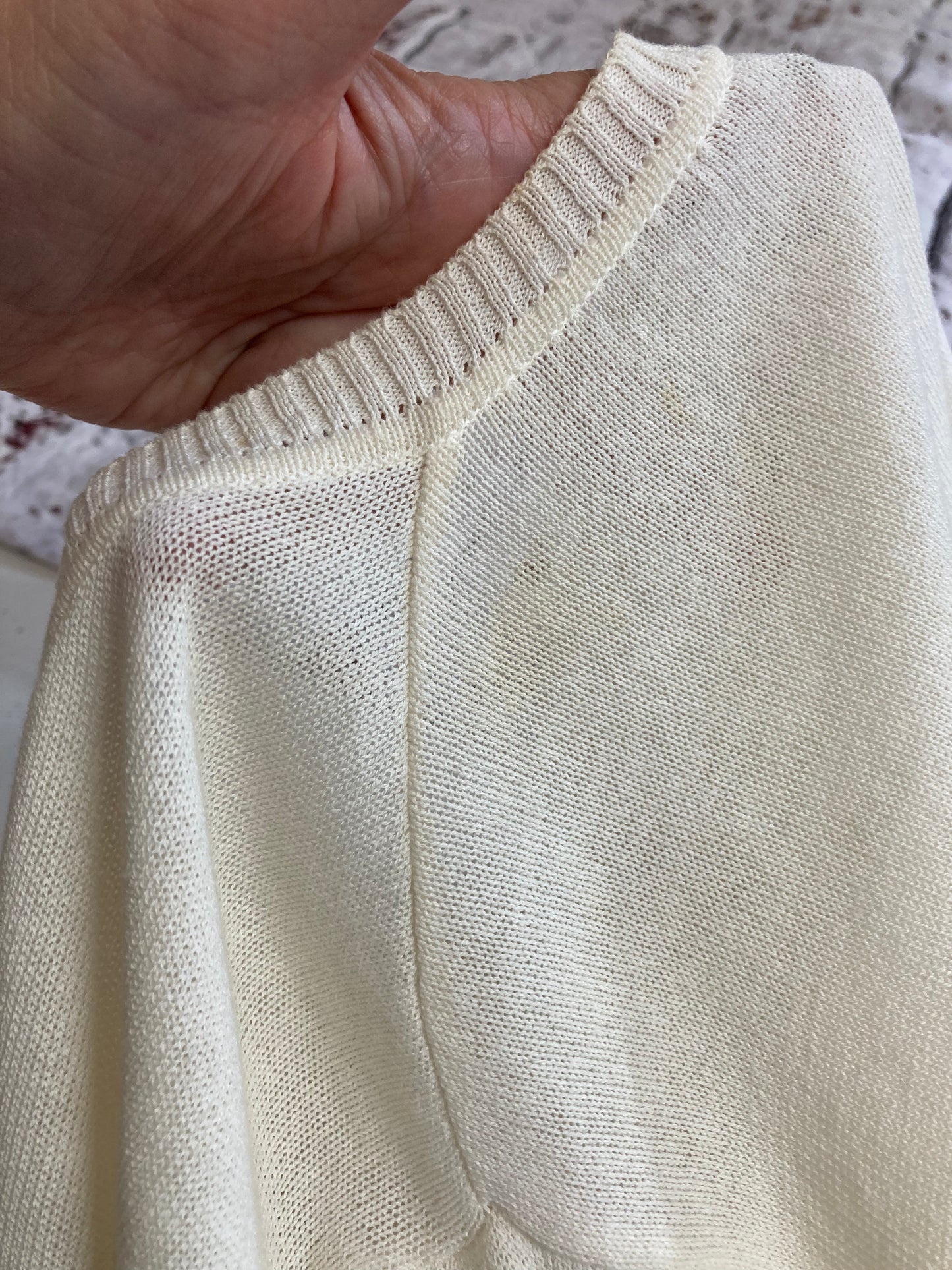 1990s Minimal Soft Cream Mulberry Cardigan Size M