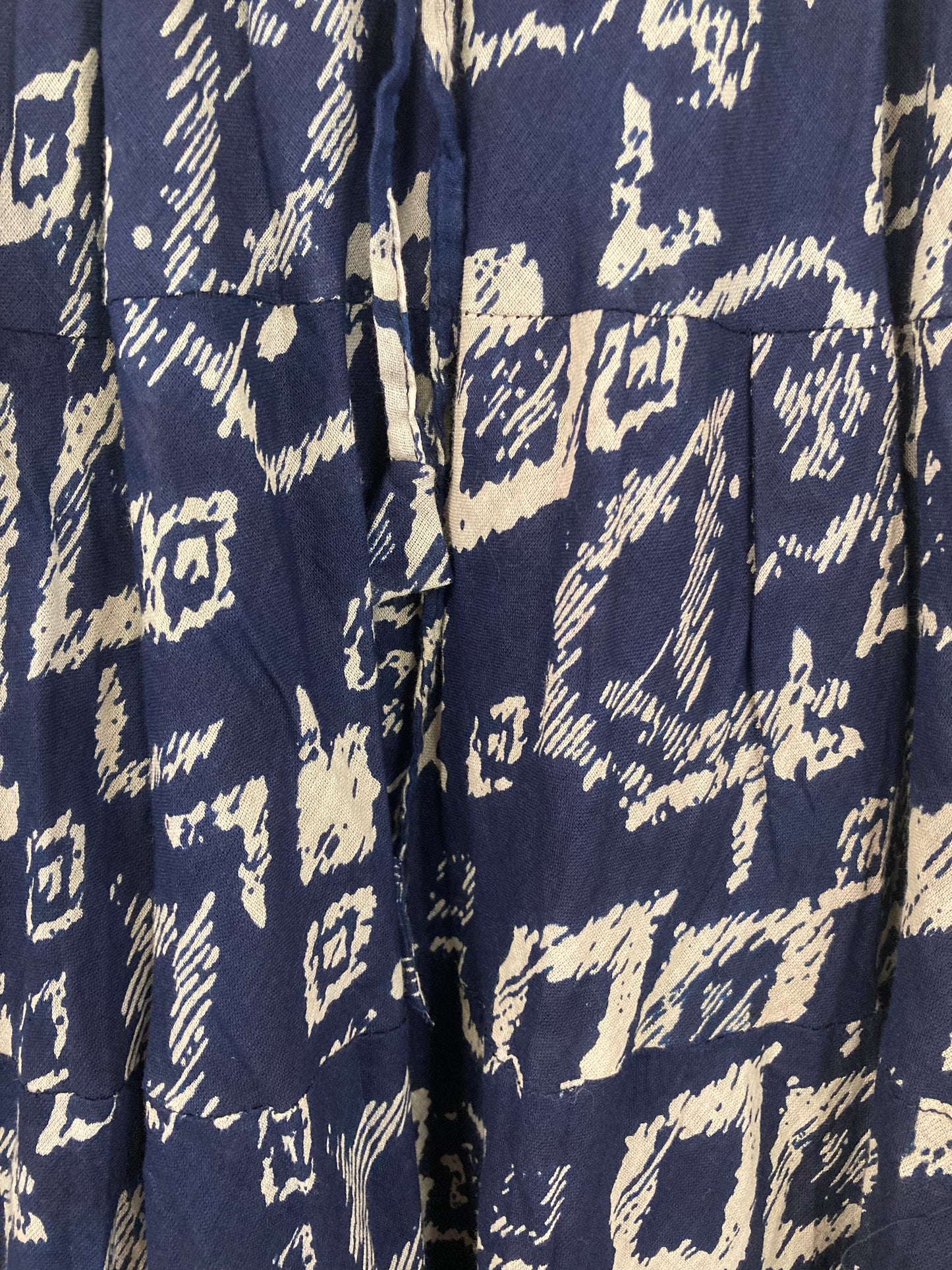 Vintage Navy and White Ikat Pattern Skirt 8
