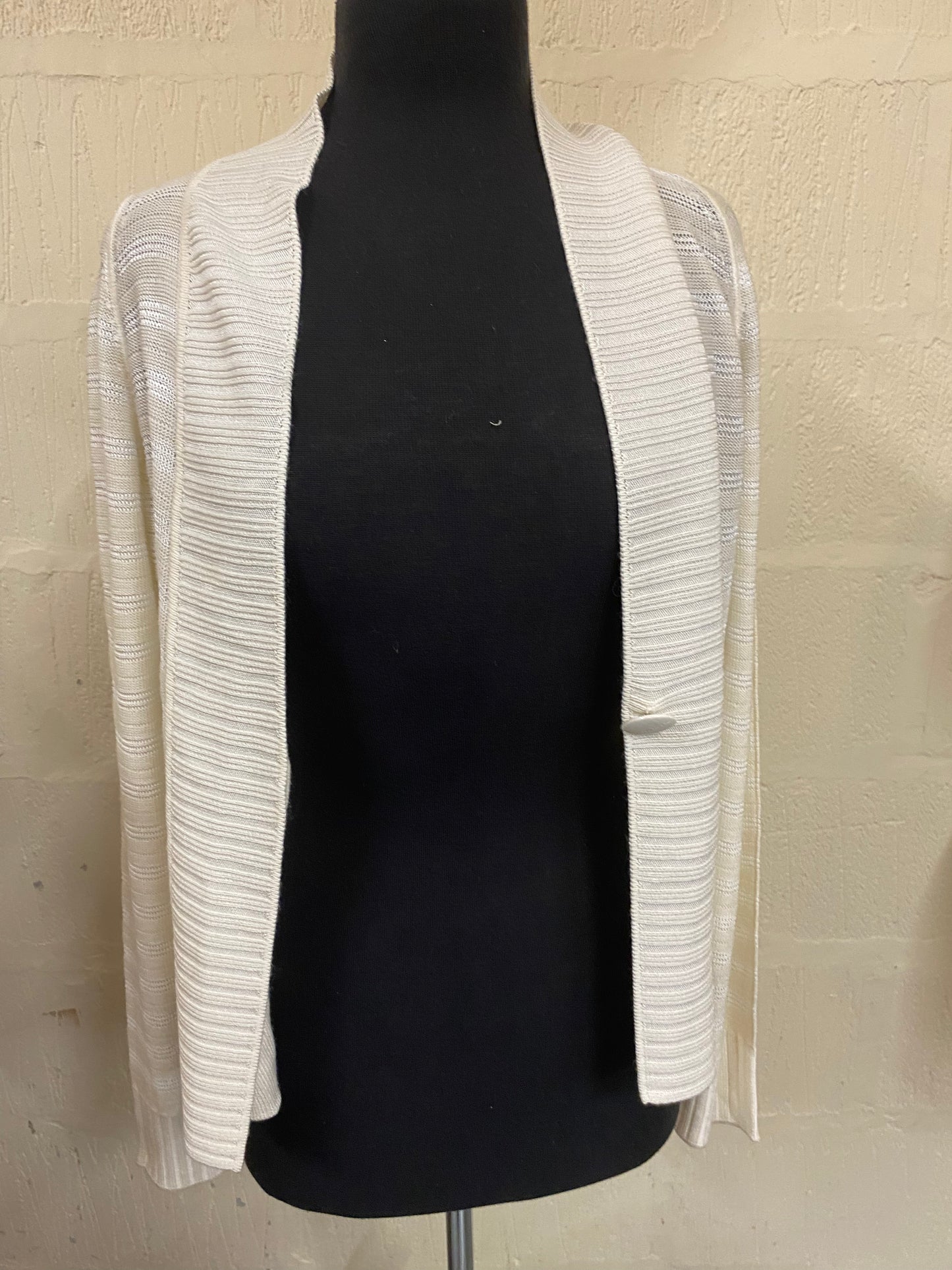 Minimal Fine Knit Giorgio Armani Cream Cardi Size 16