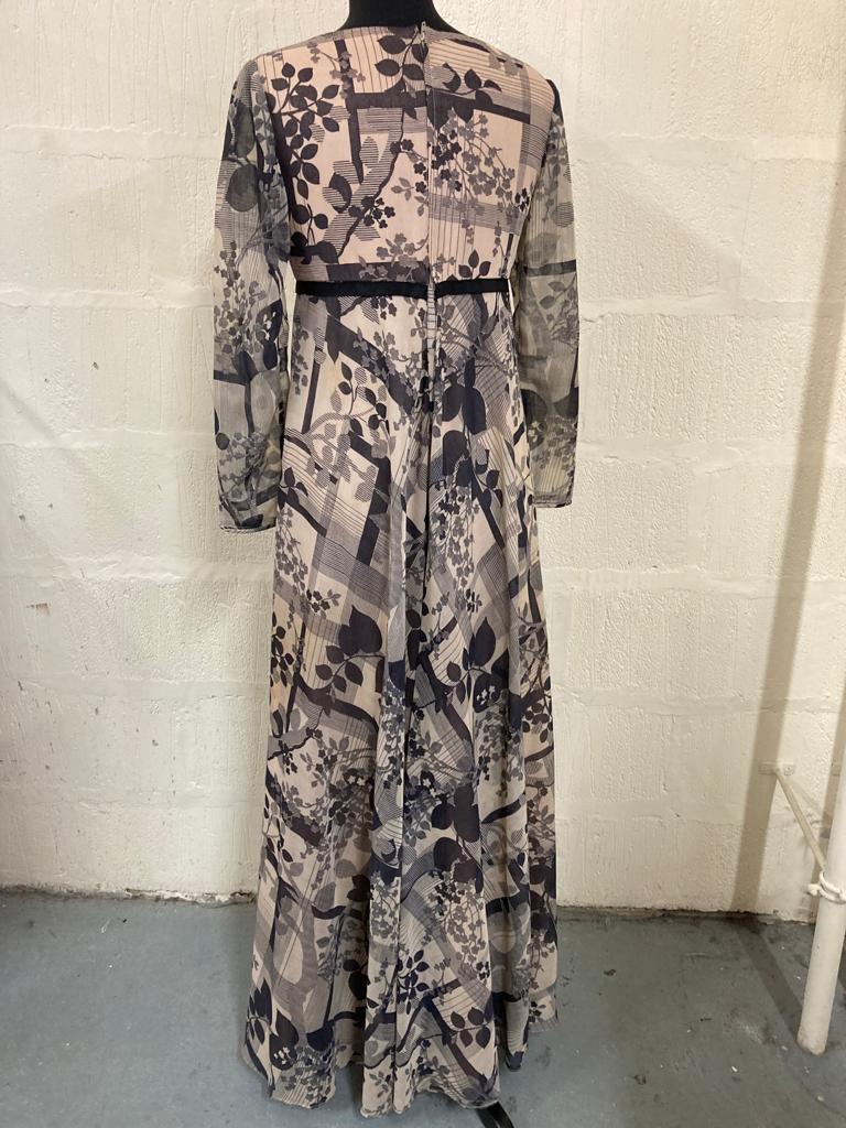 Vintage 70s Peach and Black Patterned Maxi Dress Size 12
