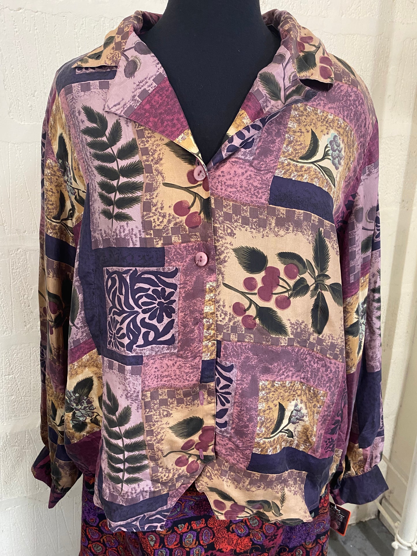 Vintage 100% Silk Fruit Print Blouse Size 18