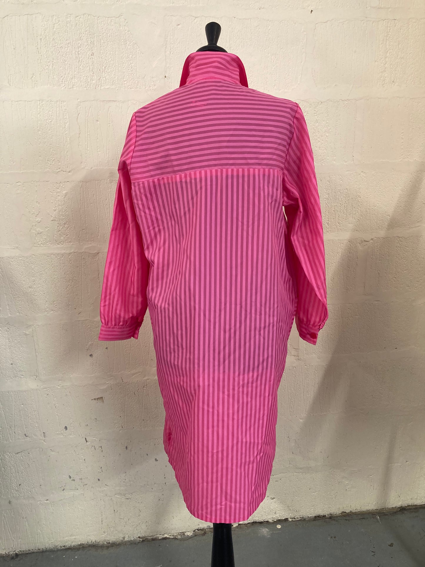 Vintage Bright Pink Nylon Housecoat l Coat SizeXL