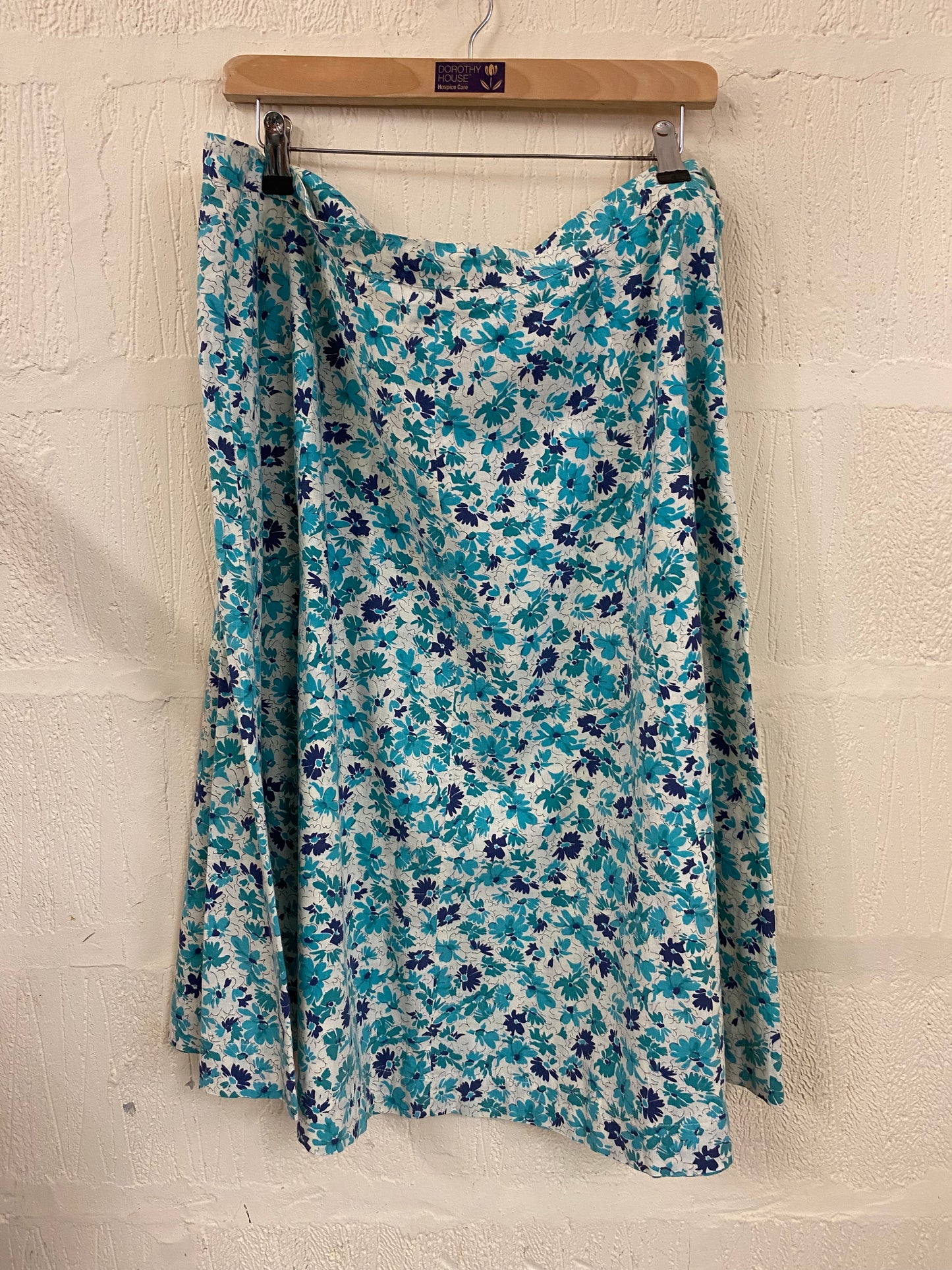 Vintage Hand Made White and Blue Floral Skirt Size 18