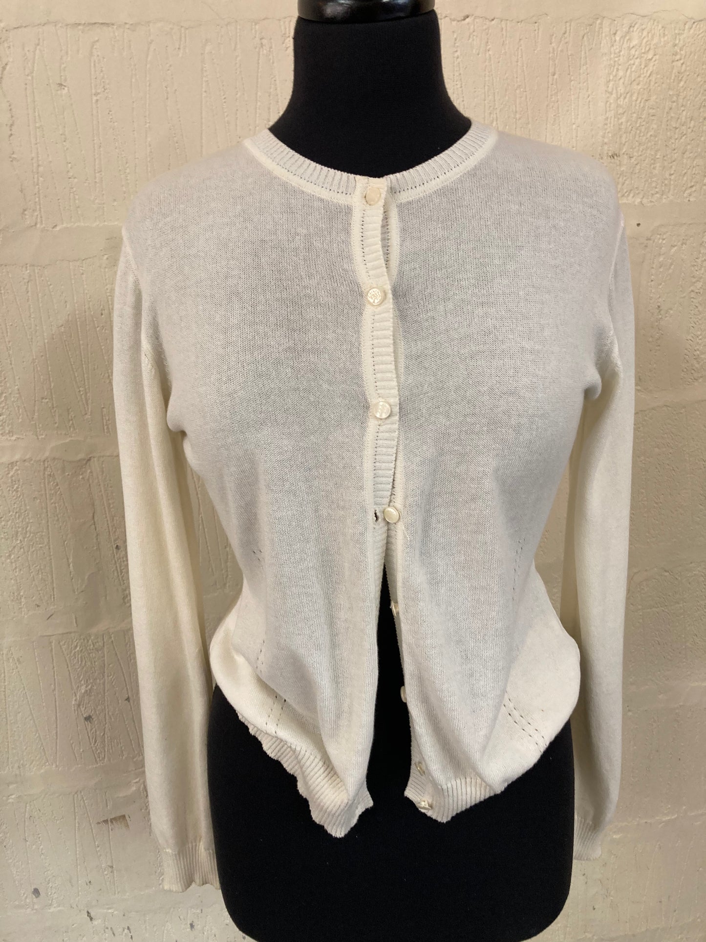1990s Minimal Soft Cream Mulberry Cardigan Size M