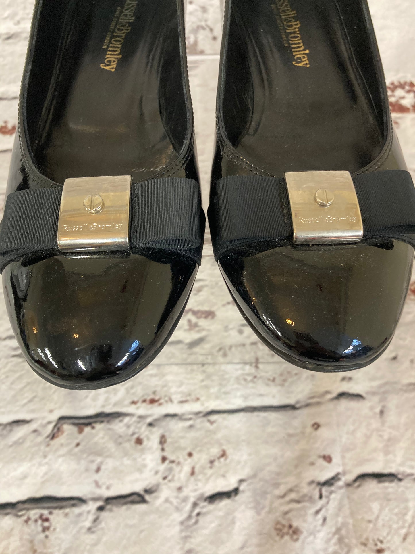 Vintage Russell & Bromley Black Patent Pumps Size 7 (EU 40.5)