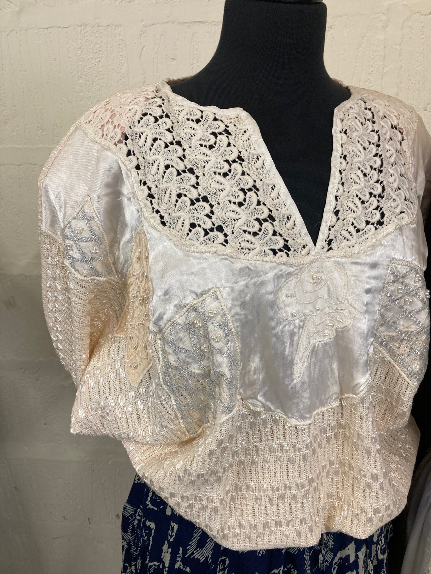 Italian Cream designer 80s Top size 14