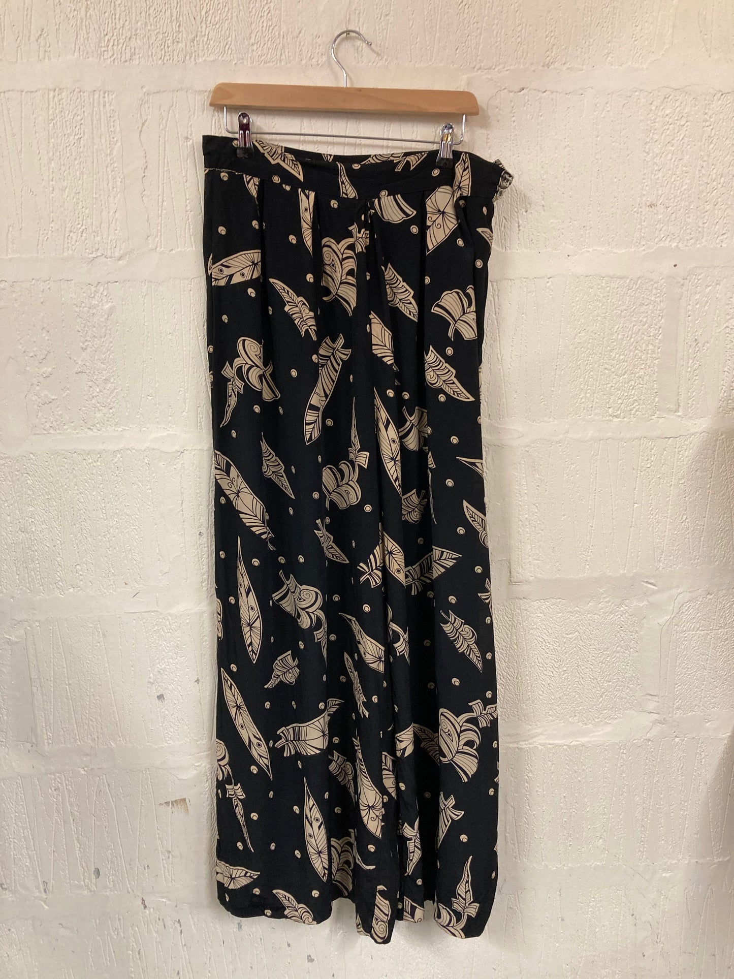 1990s Style Black with Taupe Leaf Pattern Wide Leg Trousers Size 16