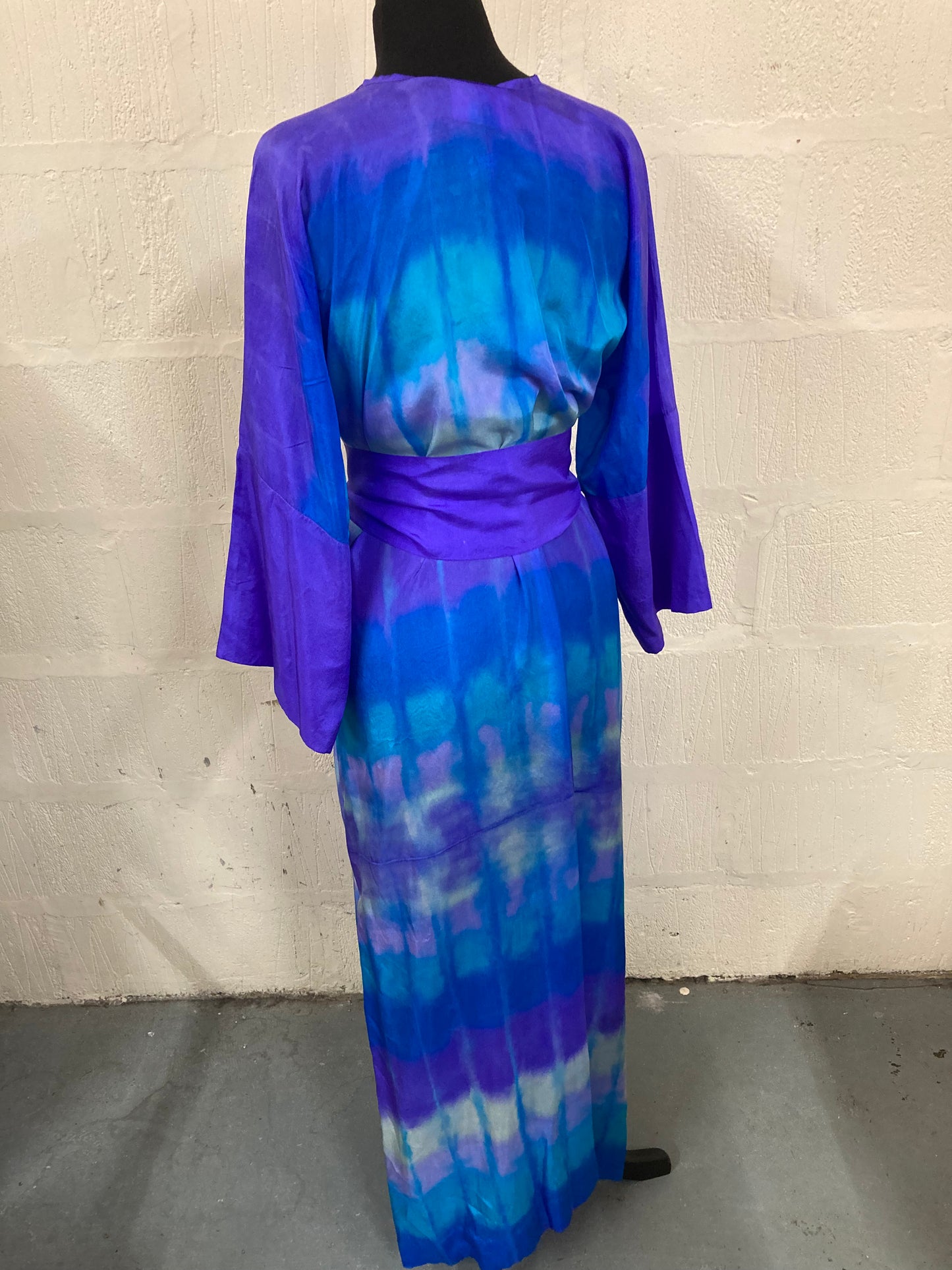 1970s style Blue and Purple Silk Kaftan Size 16