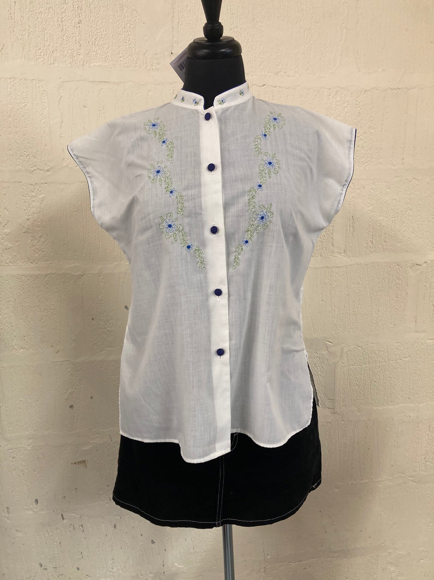Vintage Cream with Blue Details and Embroidery Shirt Size L