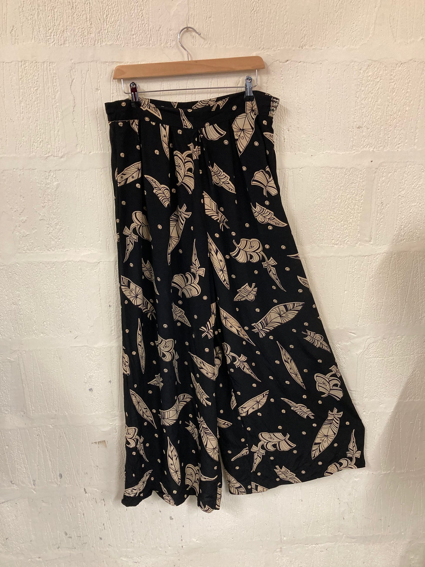 1990s Style Black with Taupe Leaf Pattern Wide Leg Trousers Size 16