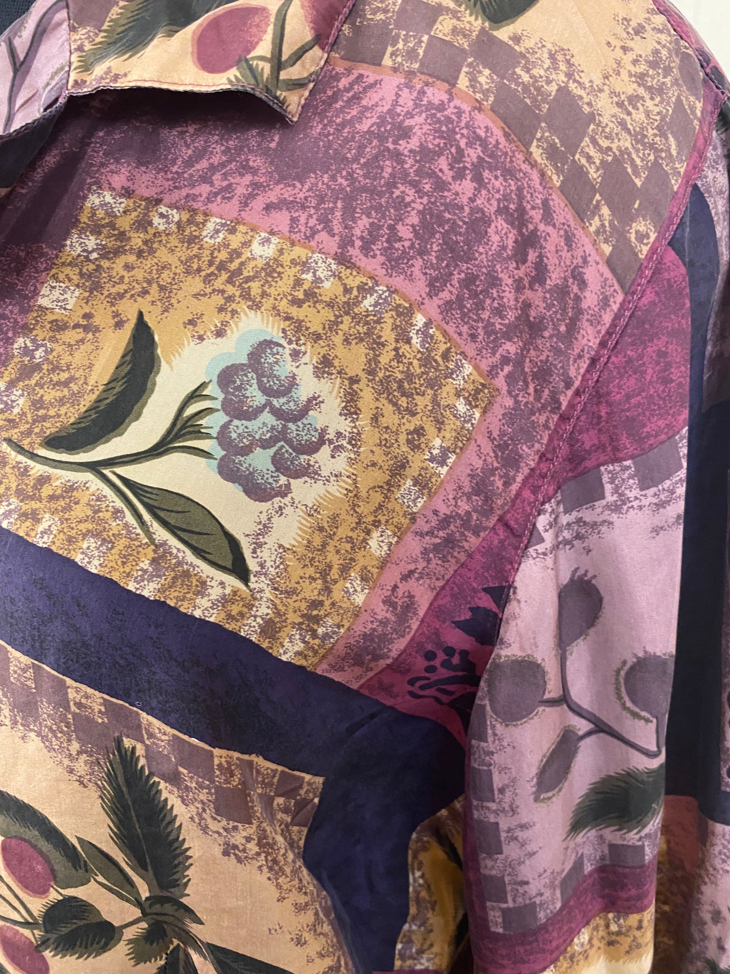 Vintage 100% Silk Fruit Print Blouse Size 18