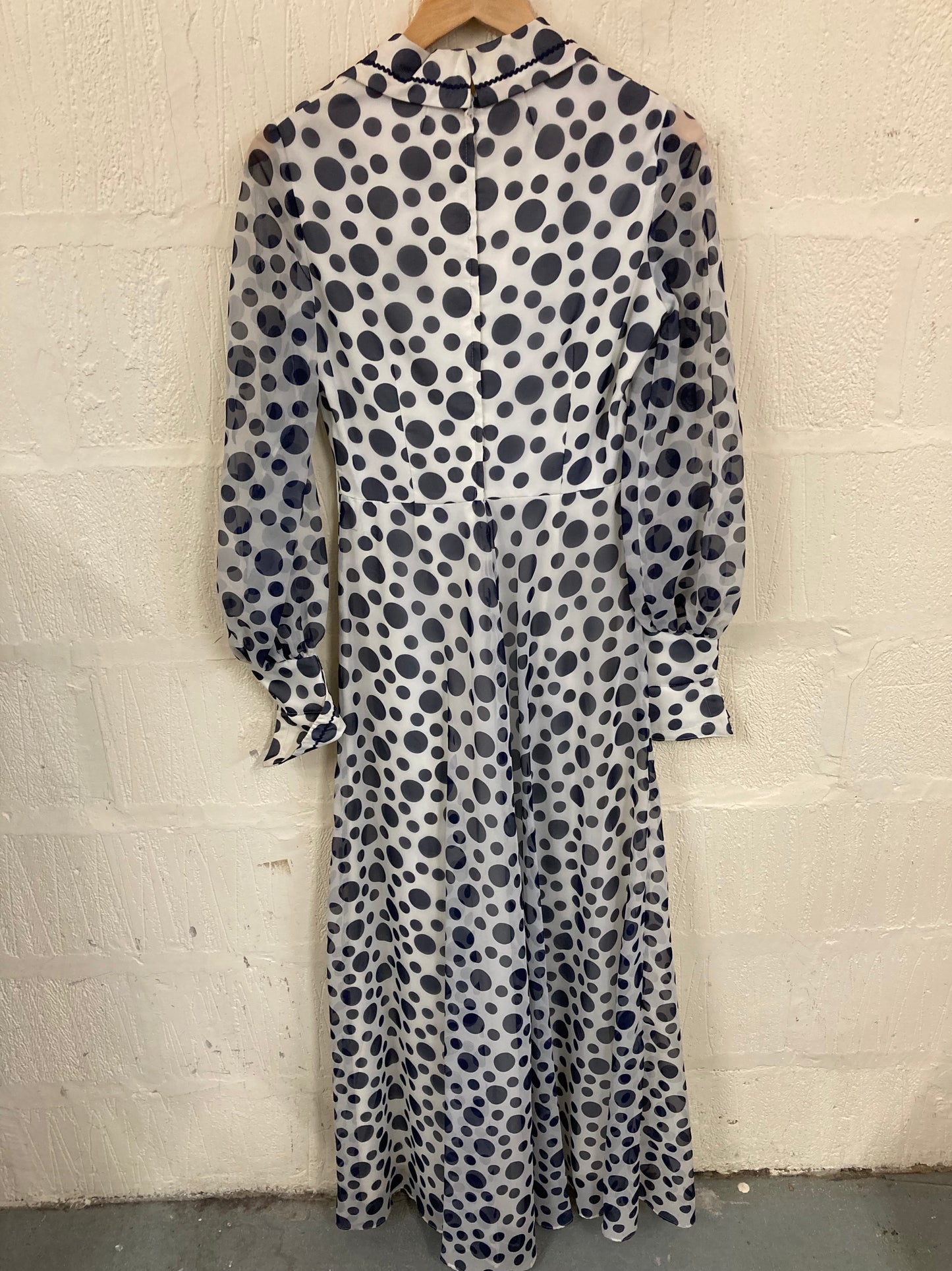 1970s Berketex White with Navy Spots Maxi Dress Size 8/10