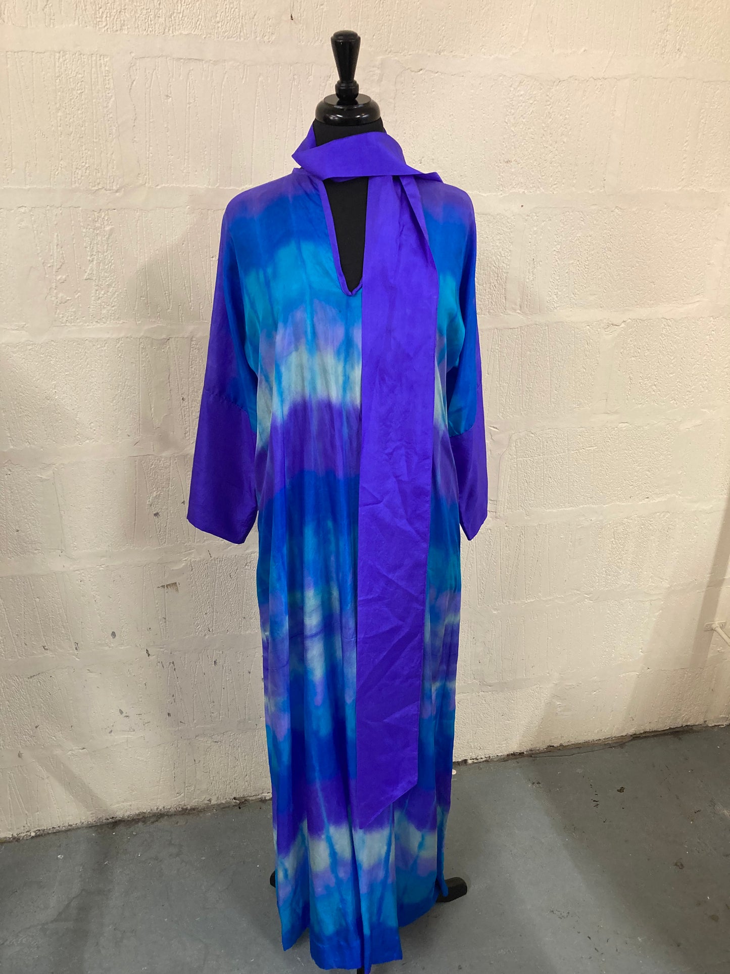 1970s style Blue and Purple Silk Kaftan Size 16