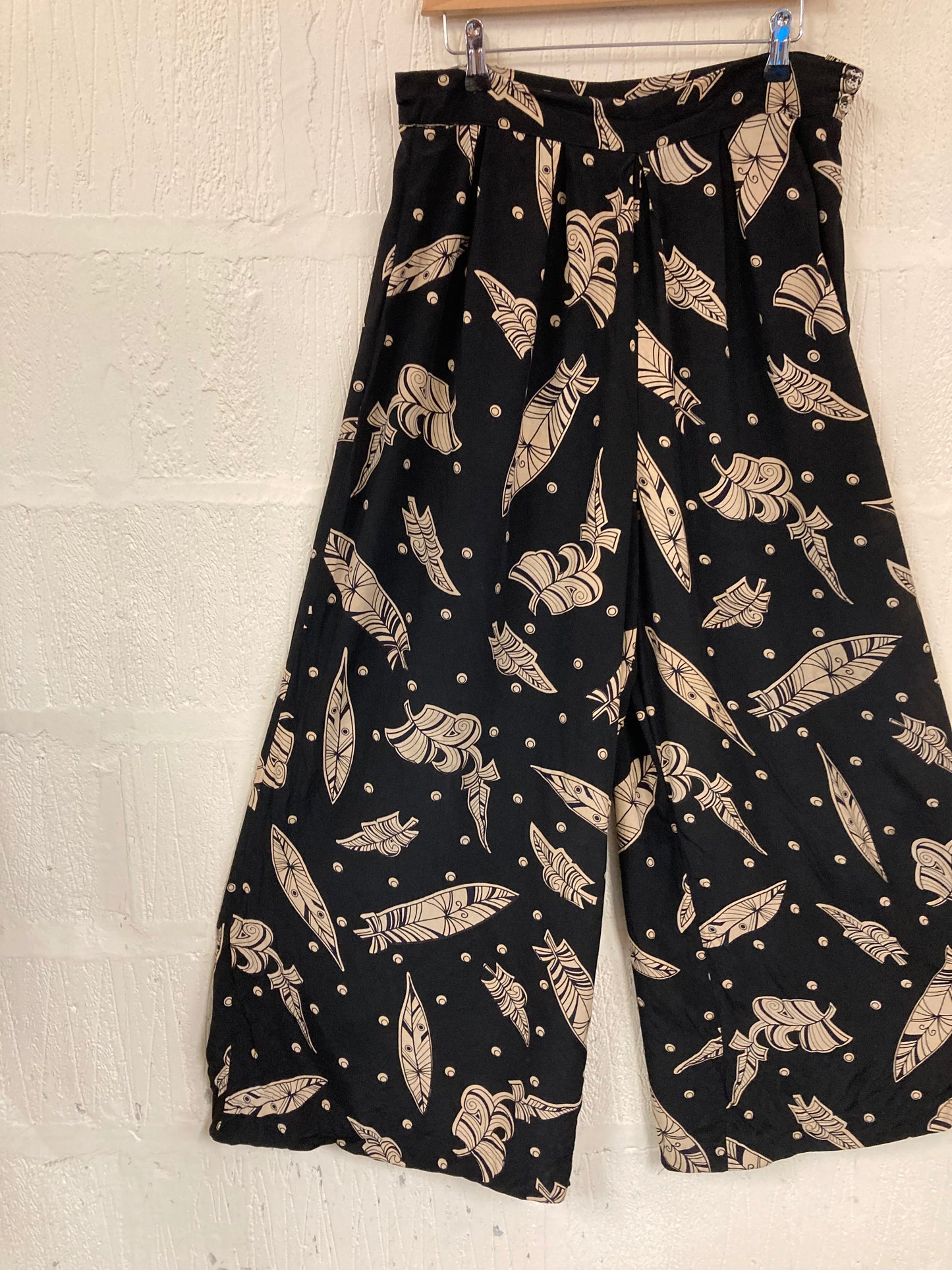 1990s Style Black with Taupe Leaf Pattern Wide Leg Trousers Size 16