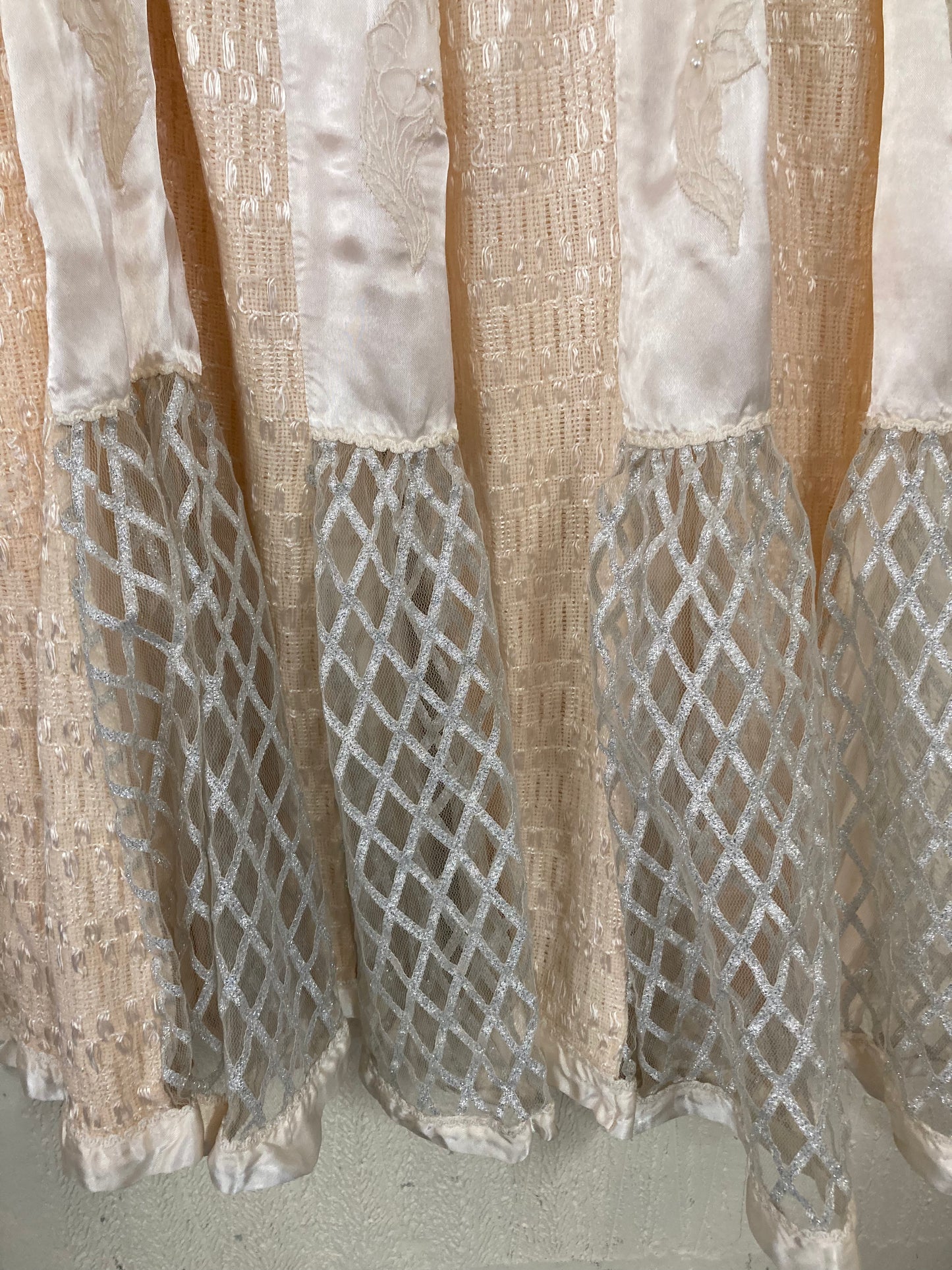 Vintage Italian designer 80s Embellished Cream Skirt 14