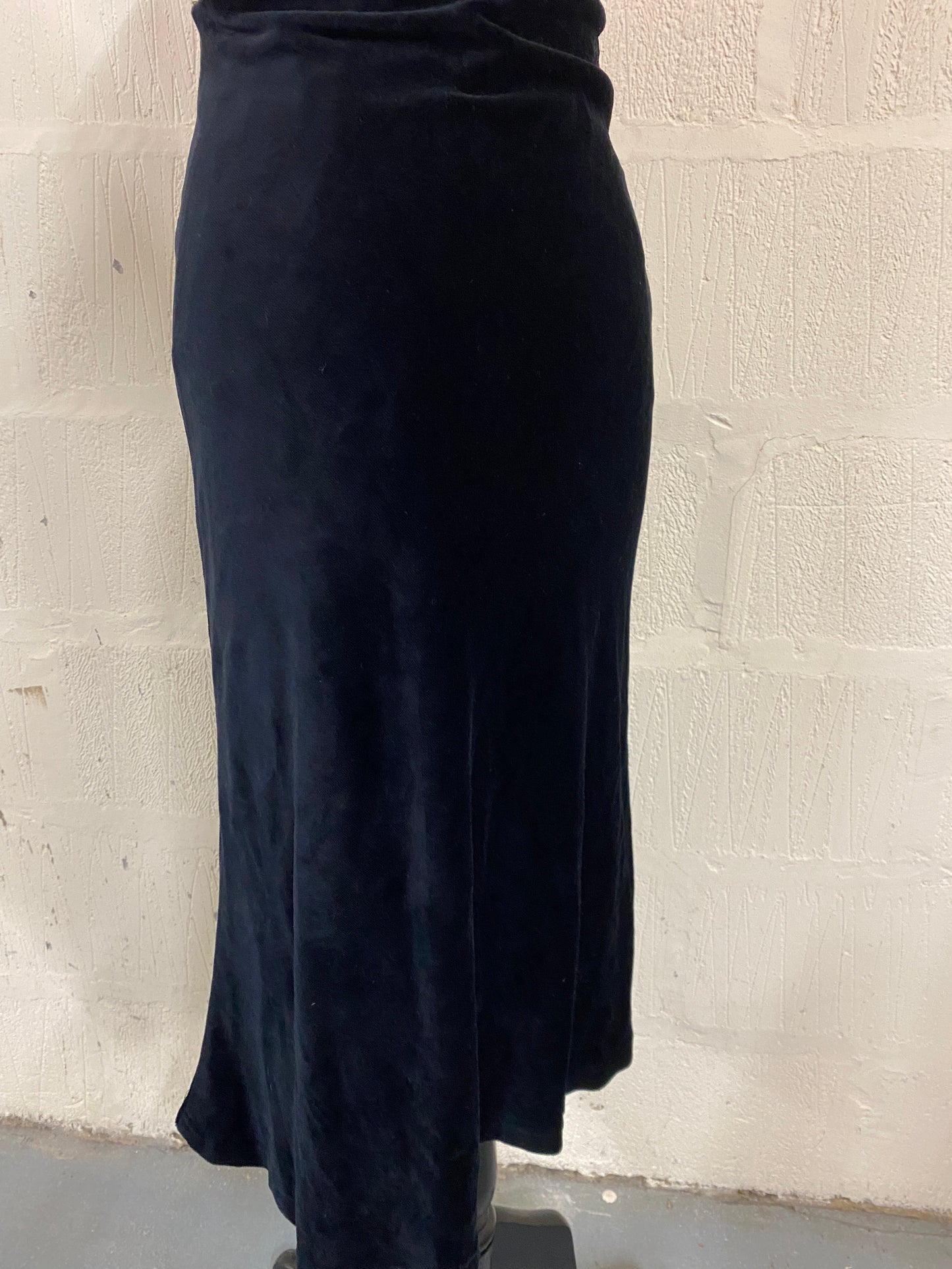 Vintage Black Velvet Midi Skirt 8