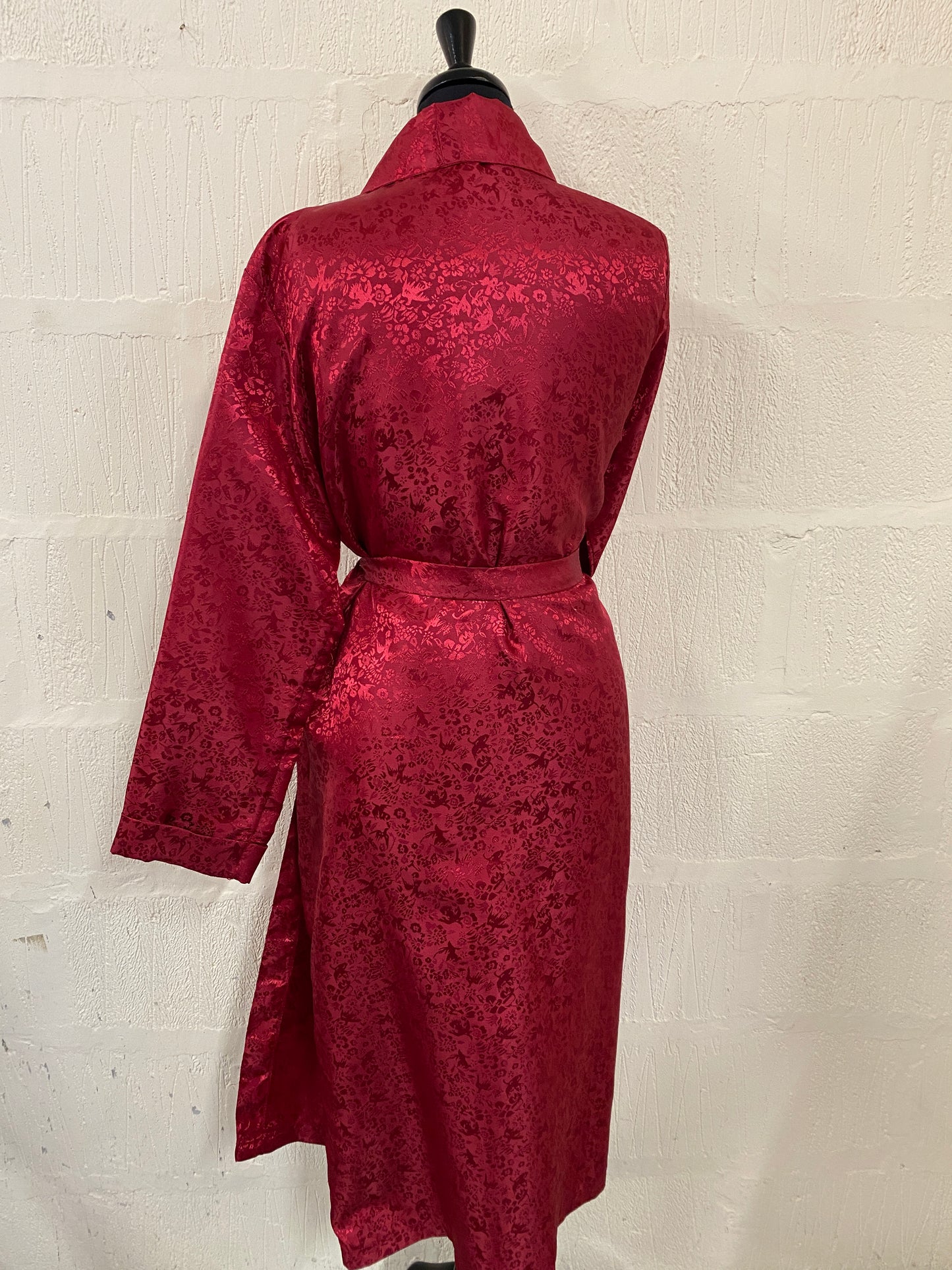 Vintage Scarlett Midi Dressing Gown  Light Weight Brocade Style Size 14-16