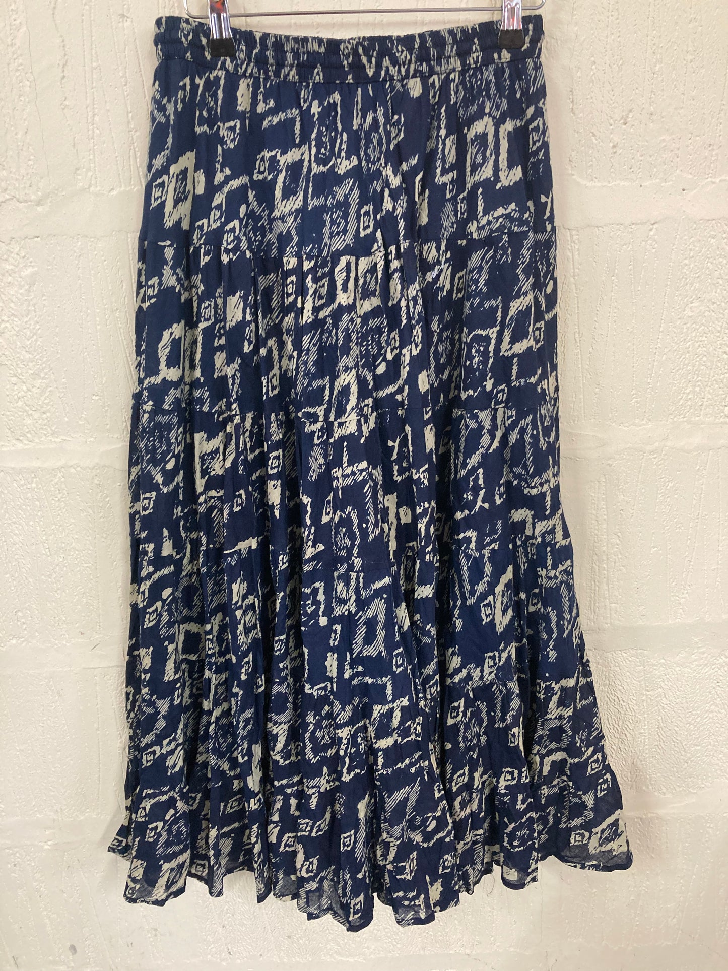 Vintage Navy and White Ikat Pattern Skirt 8