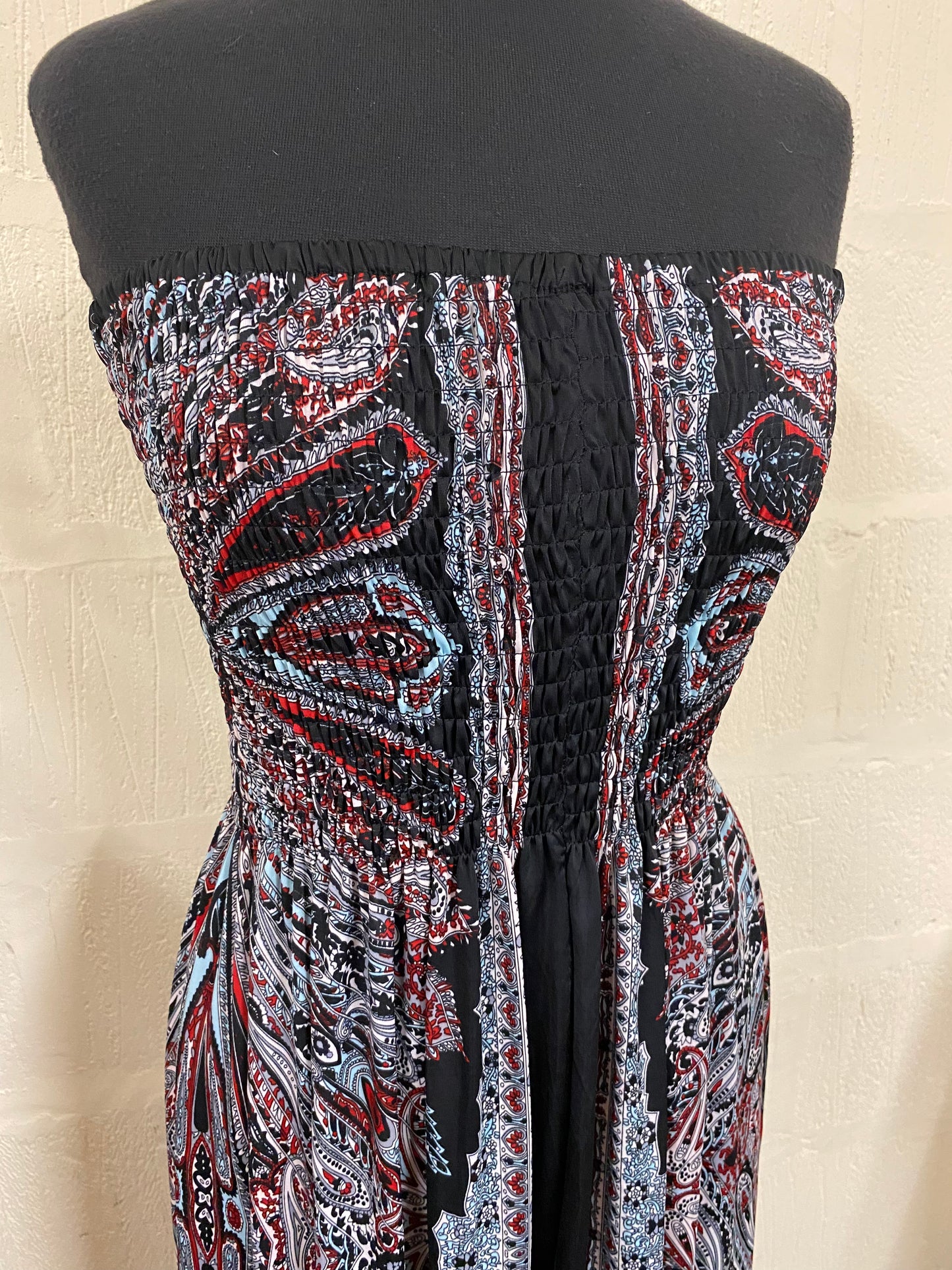 Noughties Black and Red Printed Maxi Sun Dress Size 10 10