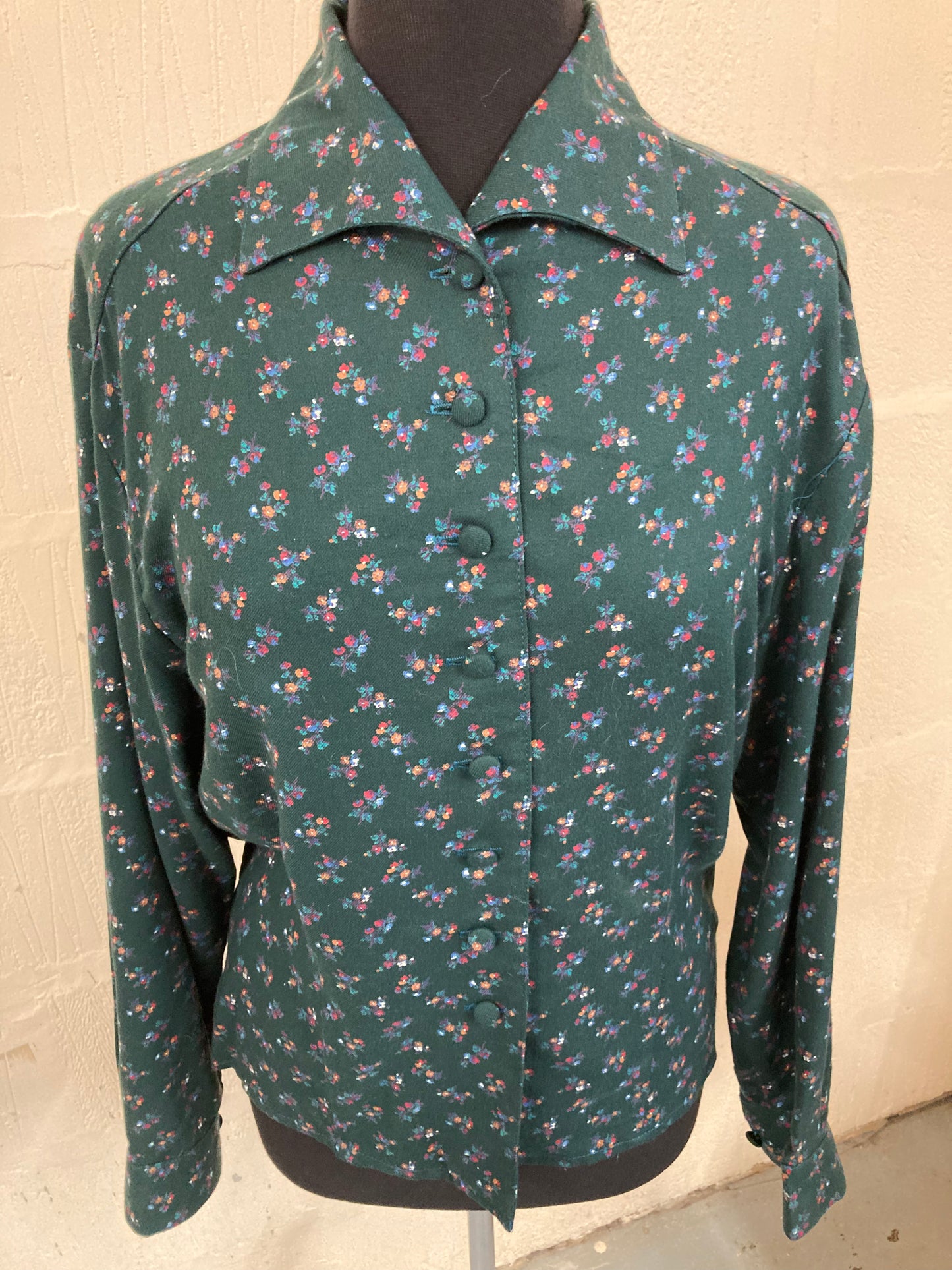1980s Green with Floral Pattern Wool Blouse Size 14