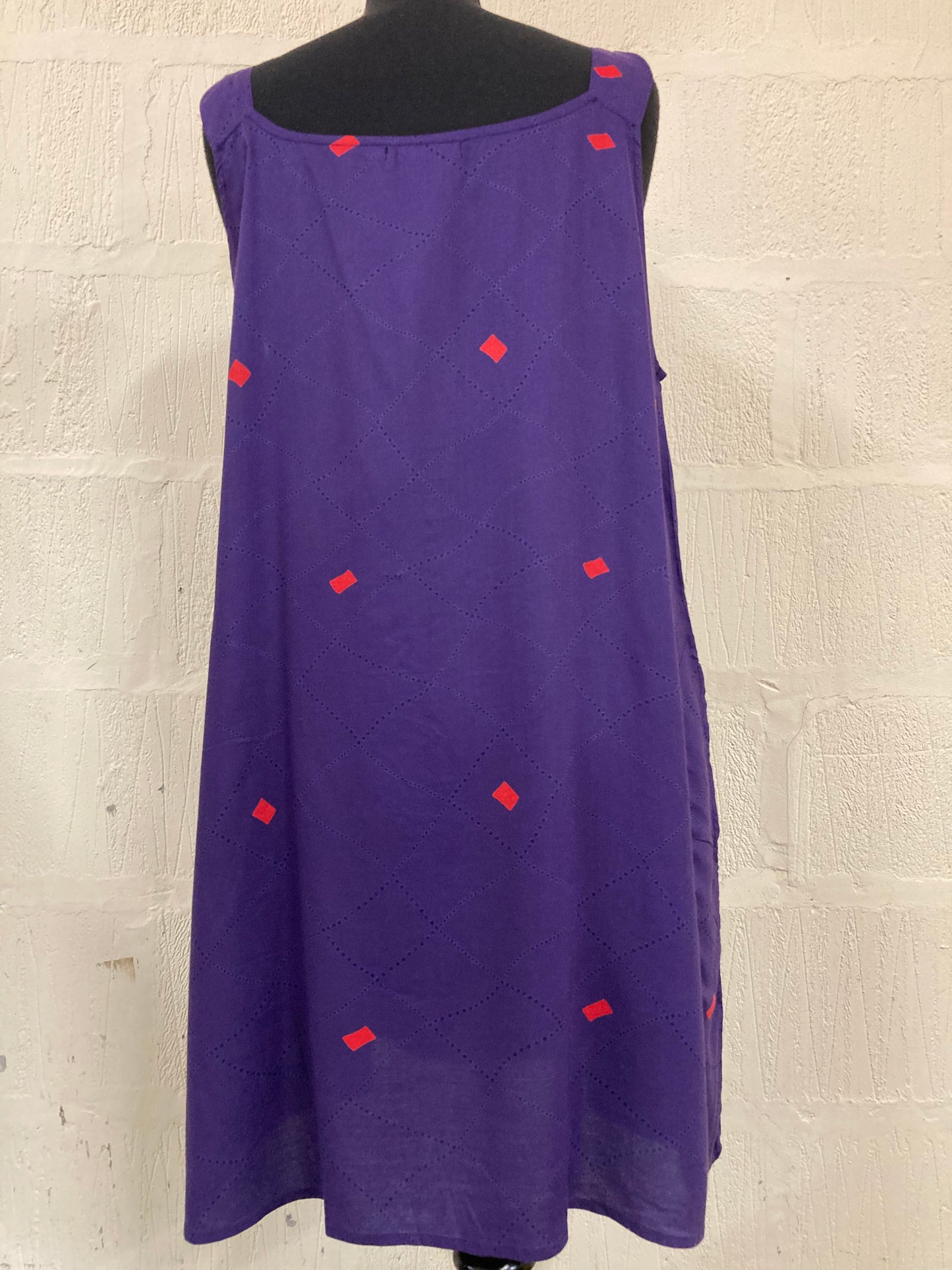 1960s Style BNWT Purple and Red Sleeveless A Line Shift Dress Size 18
