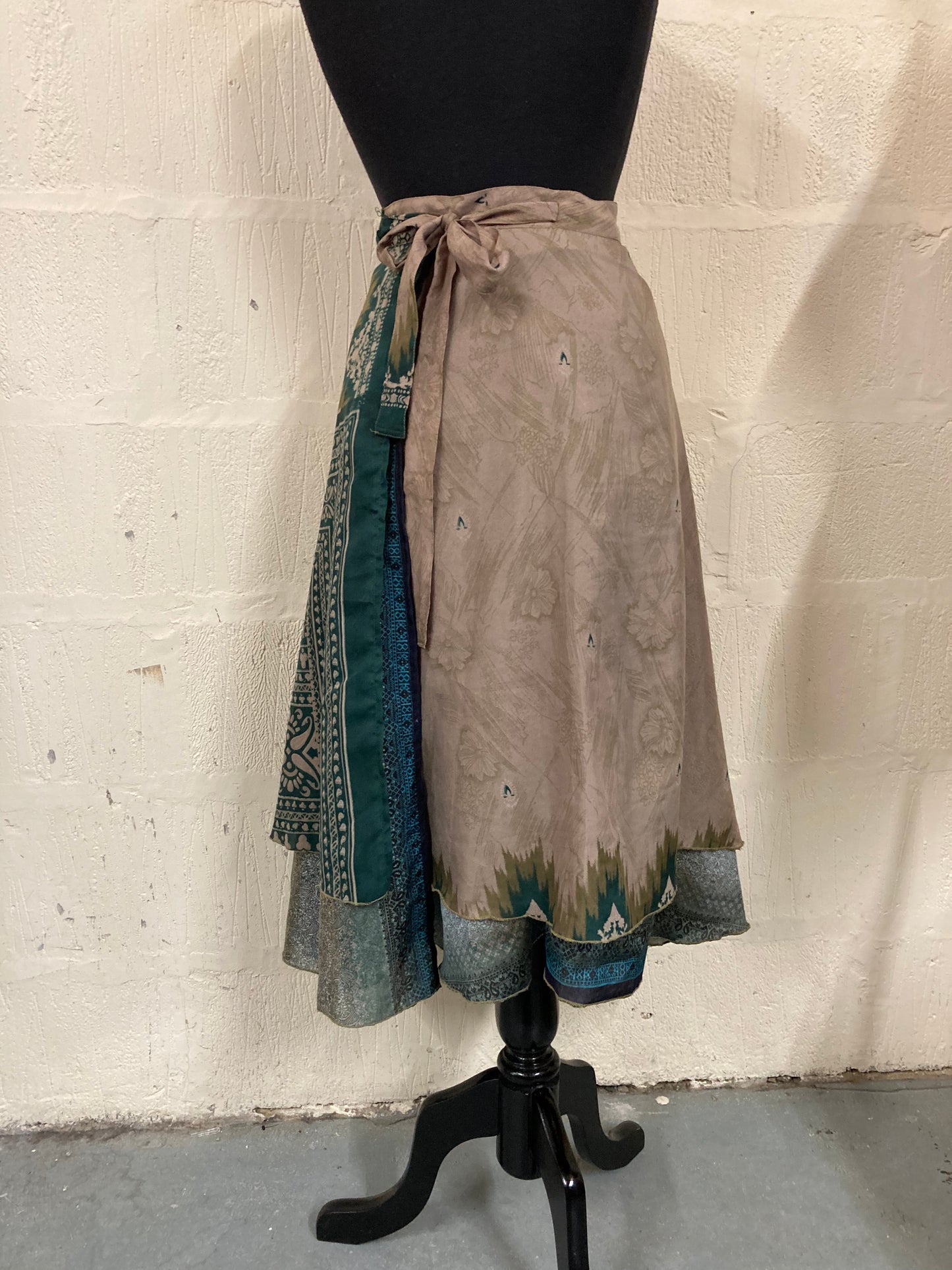 00s Hand Made Green and Turquoise Wrap Skirt Size 10-18