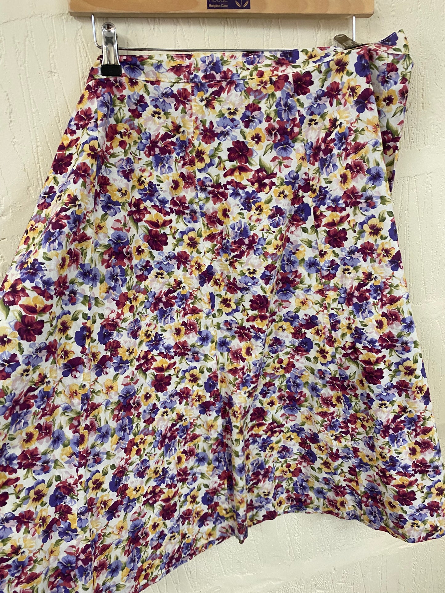 Vintage Hand Made Pansey Print Floral Skirt Size 10