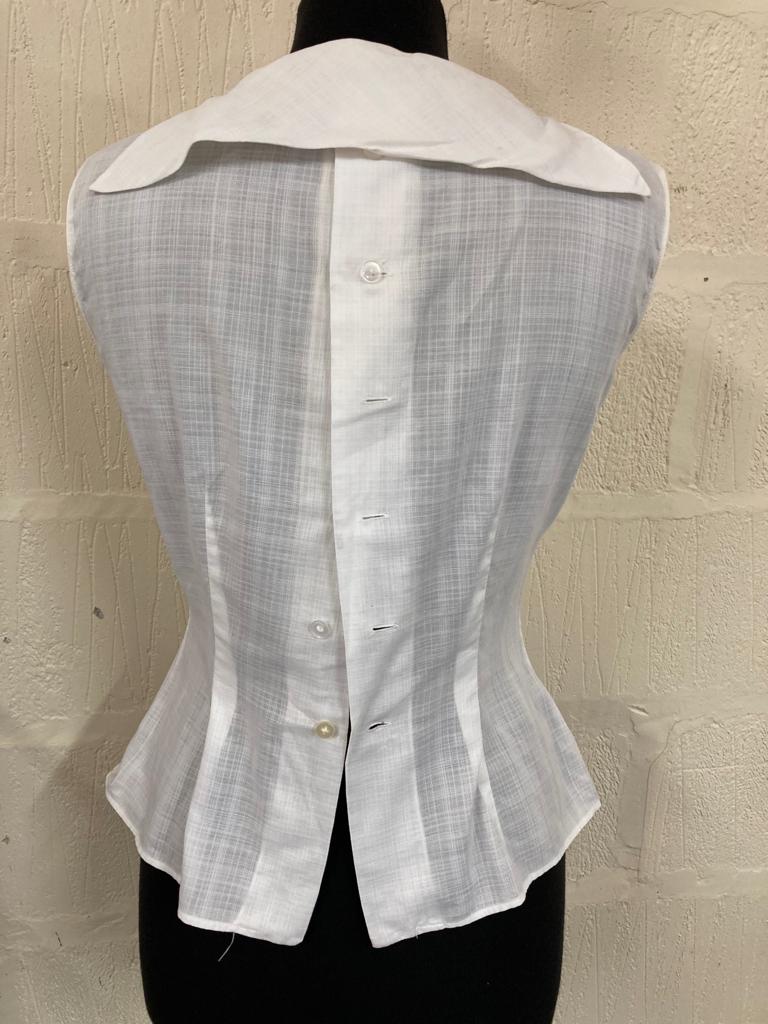 1950s Style White Sleeveless, Lace Boat Neck Collar Top Size 12-14
