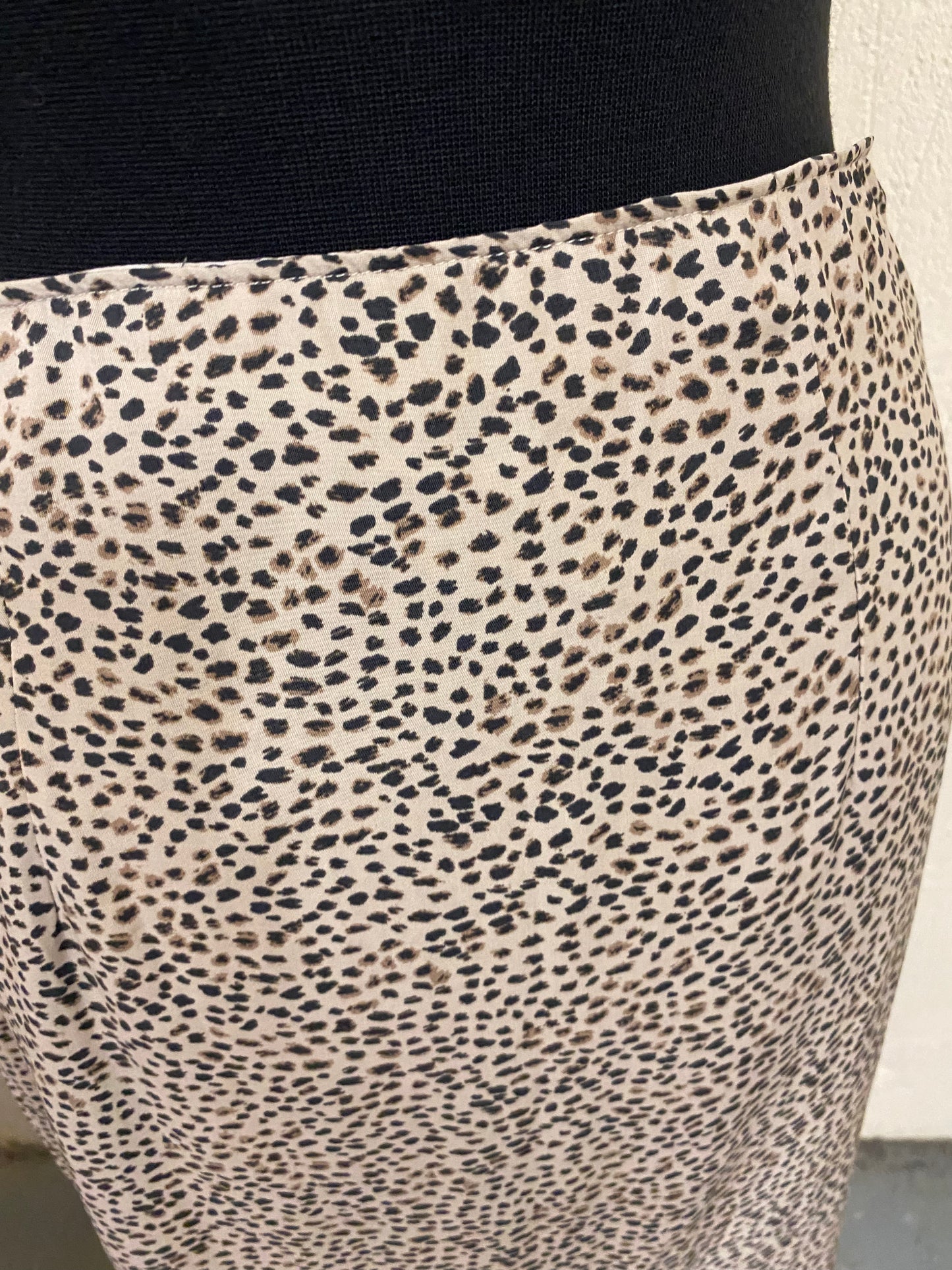 Abercrombie and Fitch Leopard Print Midi Skirt Size 10