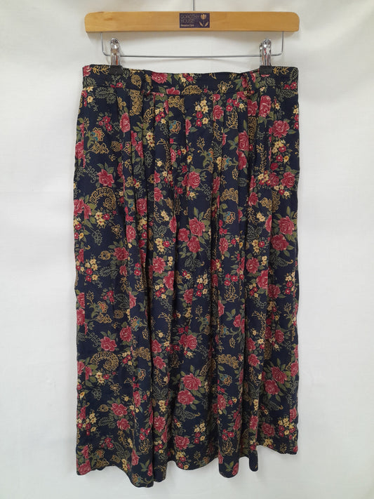 Vintage Floral Navy Skirt Size 16