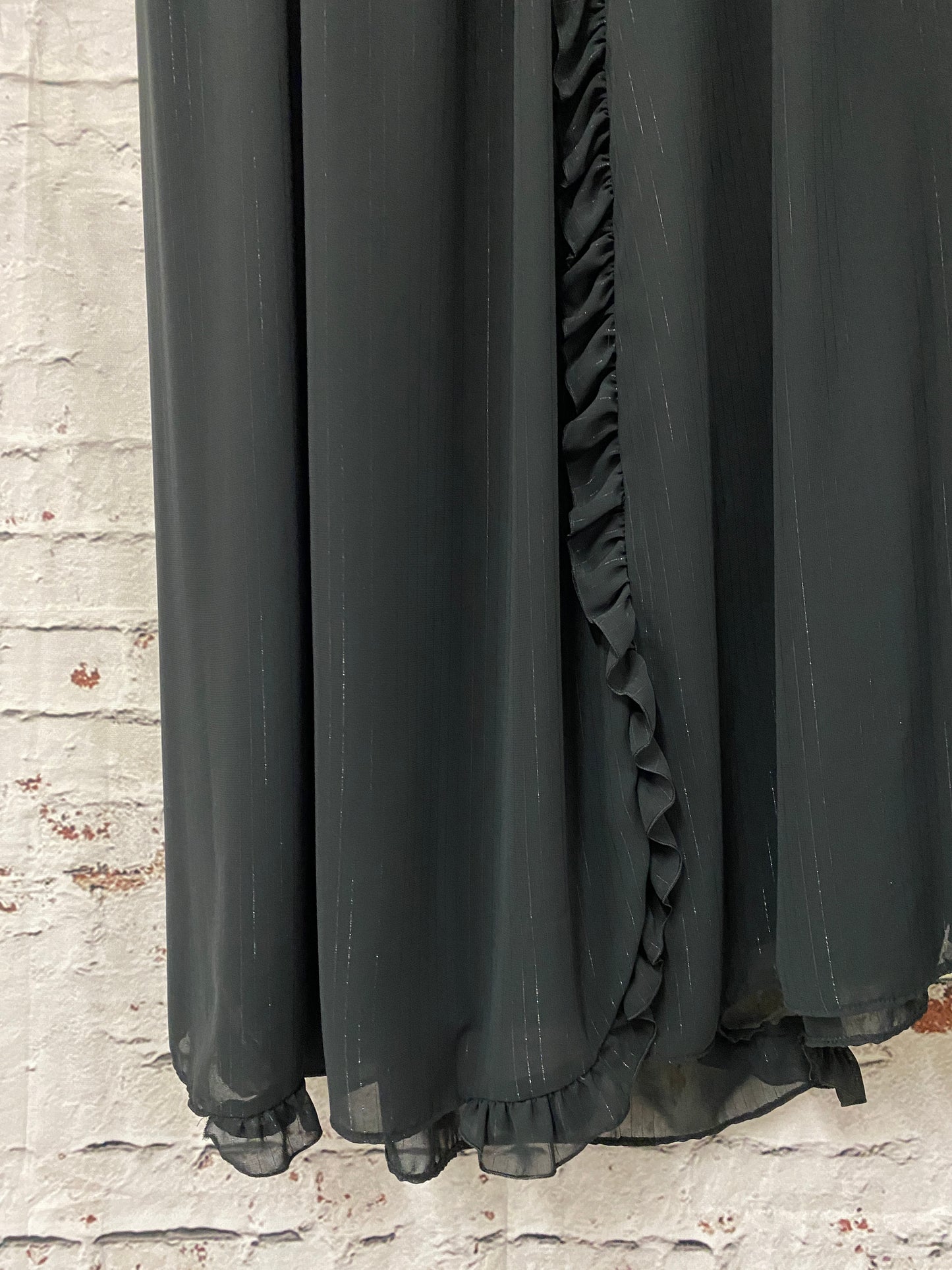 1990s Style Black Full Length Skirt With Sparkle Thread Size 18