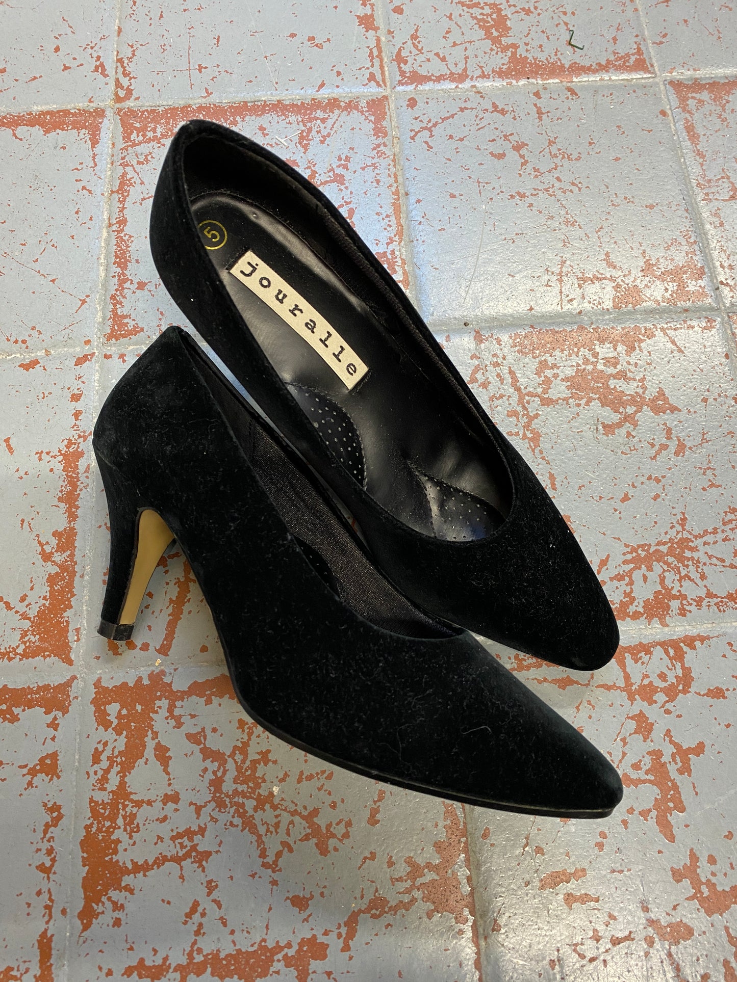 Vintage Black Velvet High Heeled Pumps Size 5