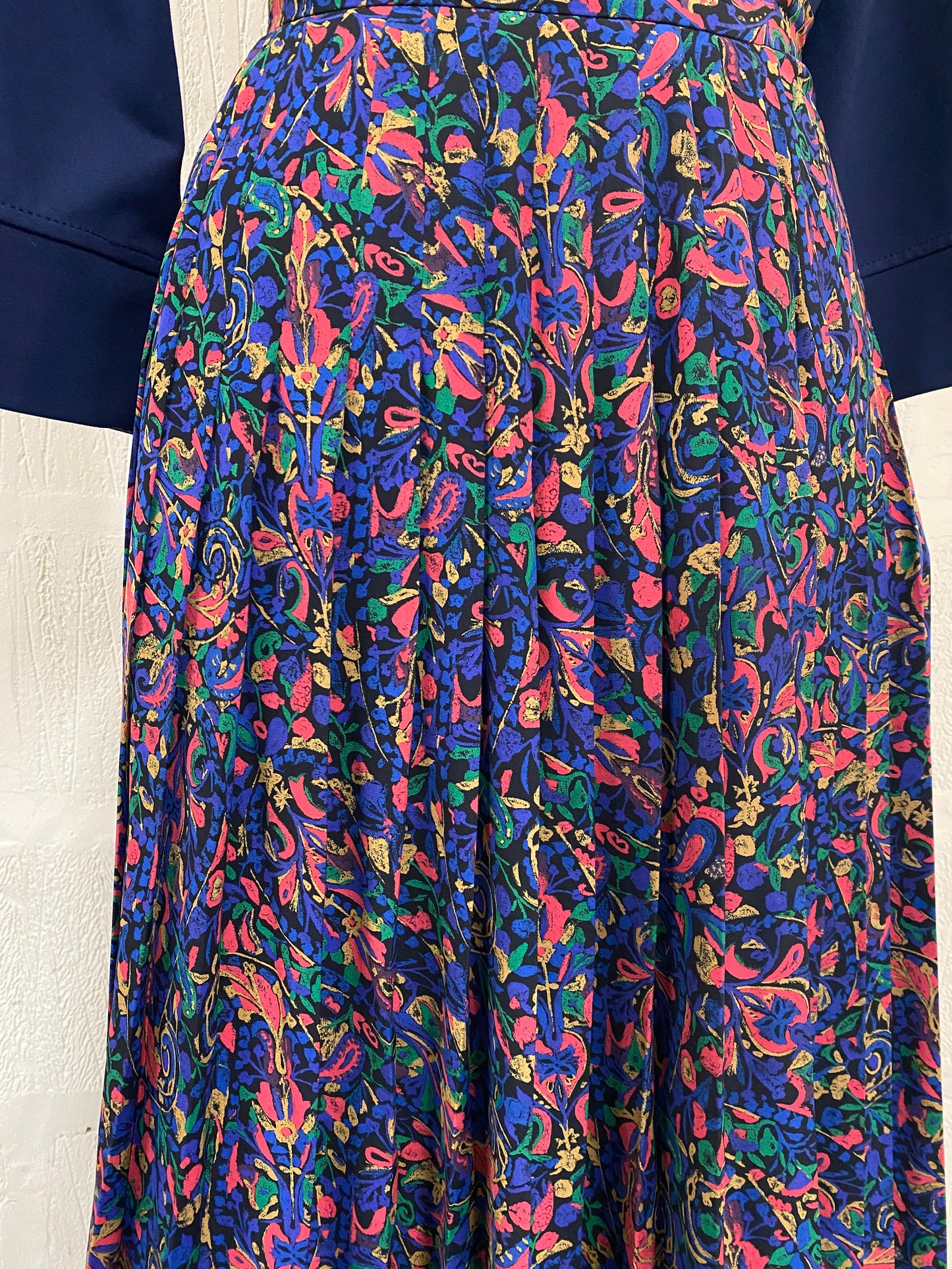 Vintage Midi Skirt Multi Colour Size 4-6
