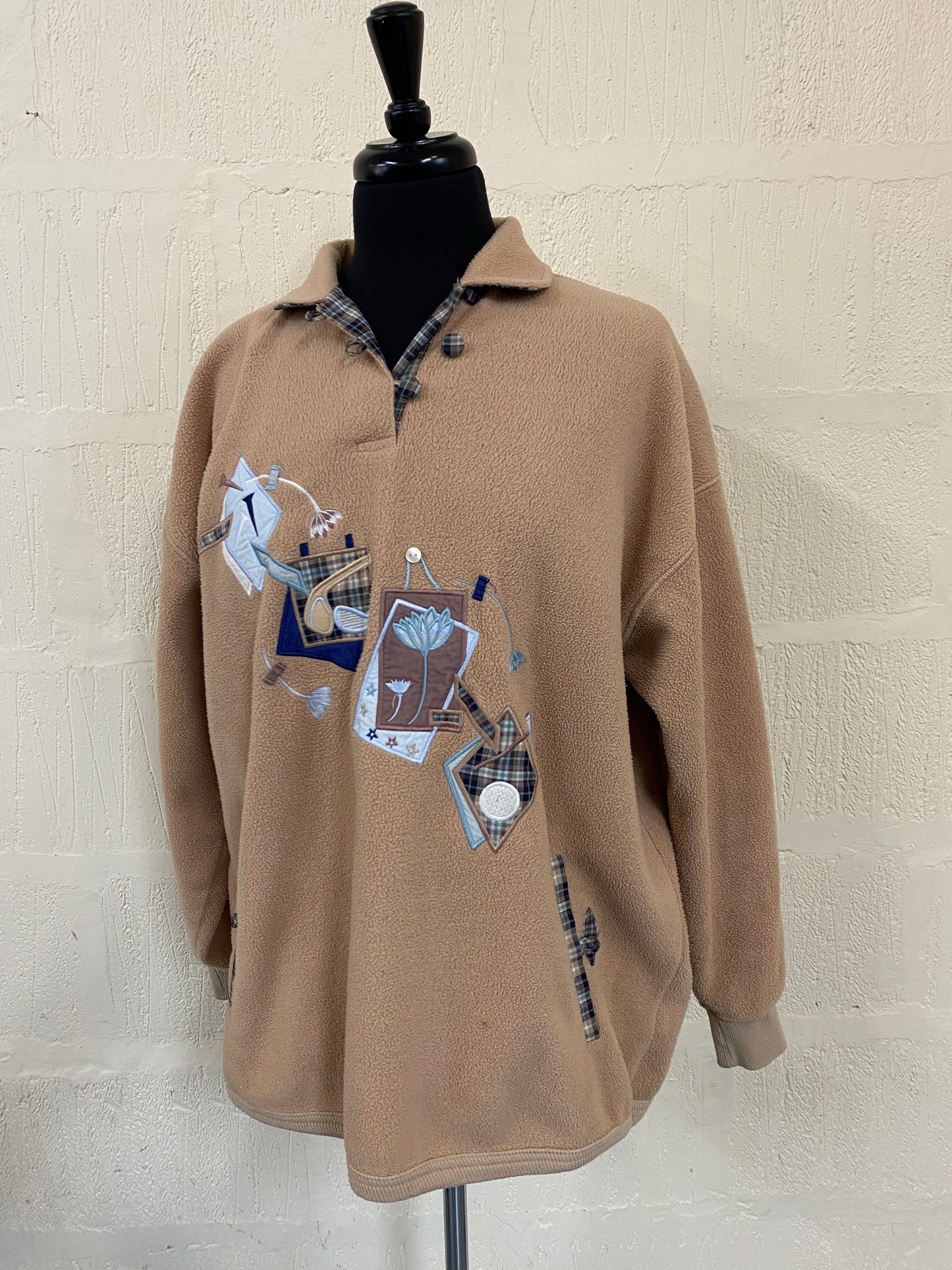Vintage Embroidered 90s Beige Pull Over Fleece Size L