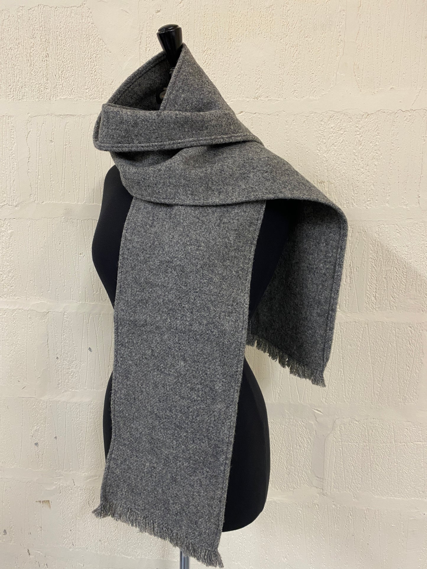 Vintage Mid Grey Knitted Scarf