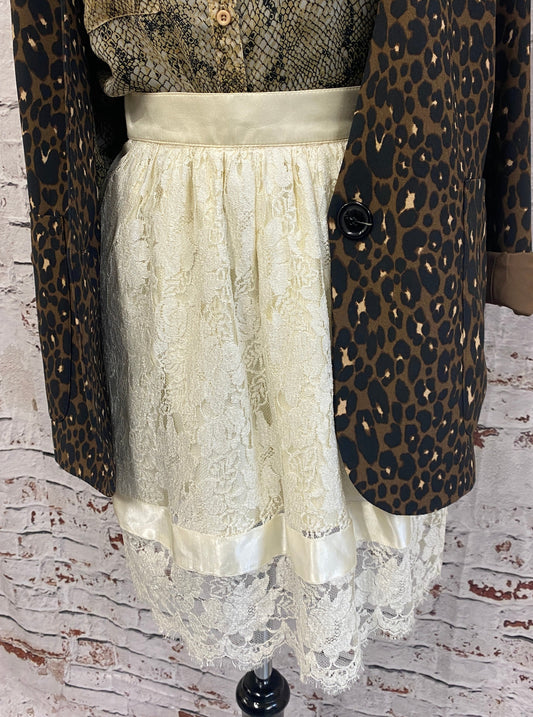 Vintage Cream Lace Mini Skirt Size 8