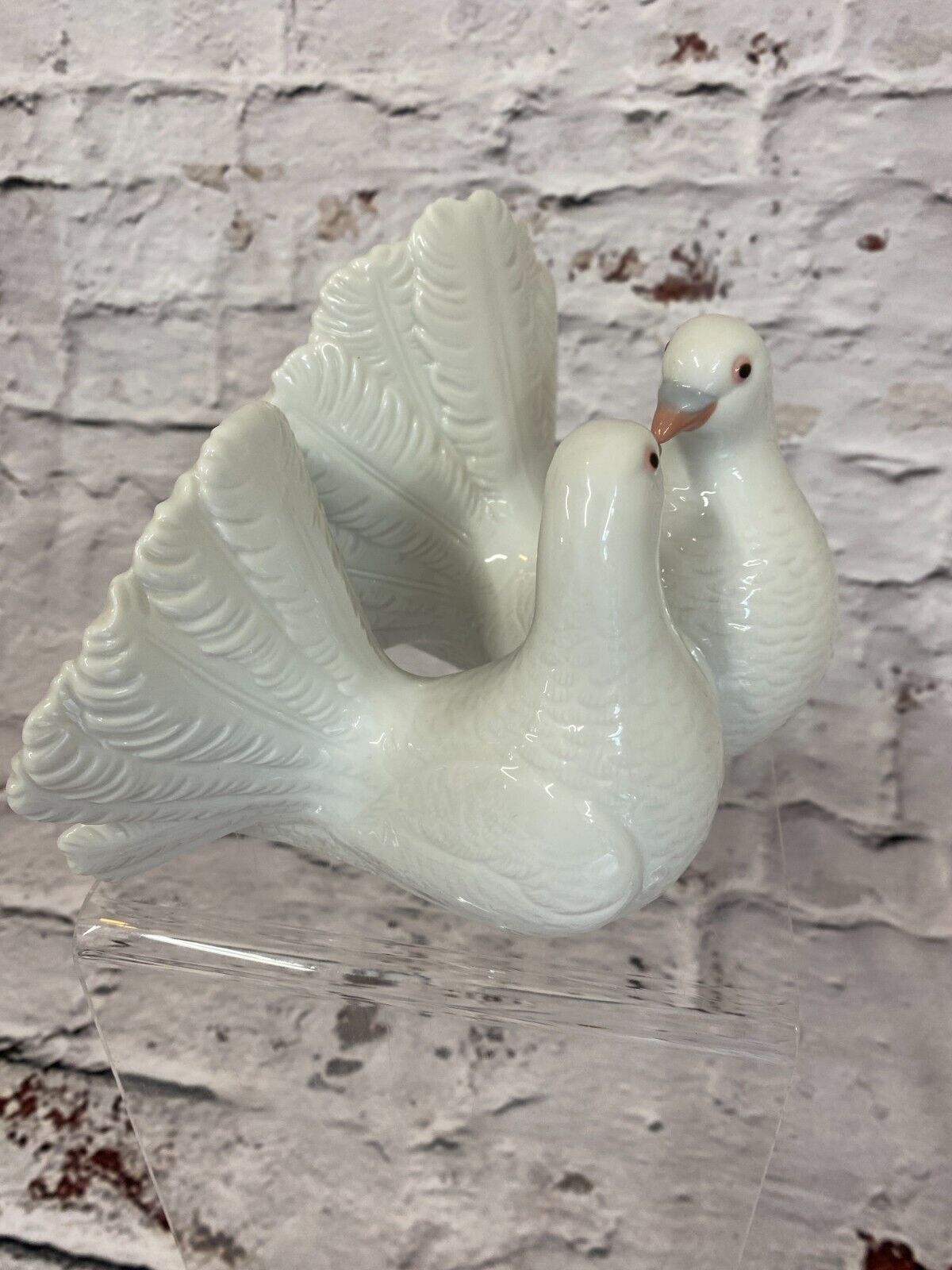 Lladro 'Couple of Doves'  1169 - S22