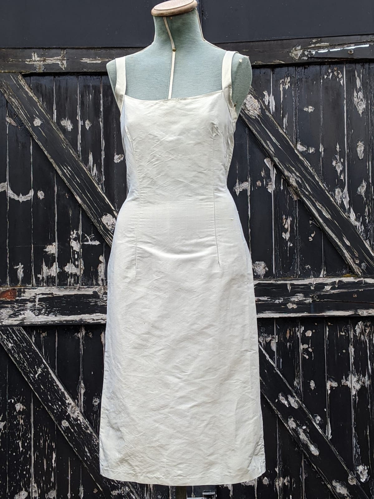 Ladies Vintage Hand Finished Pale Green Fitted Sheath Dress Size 8/10